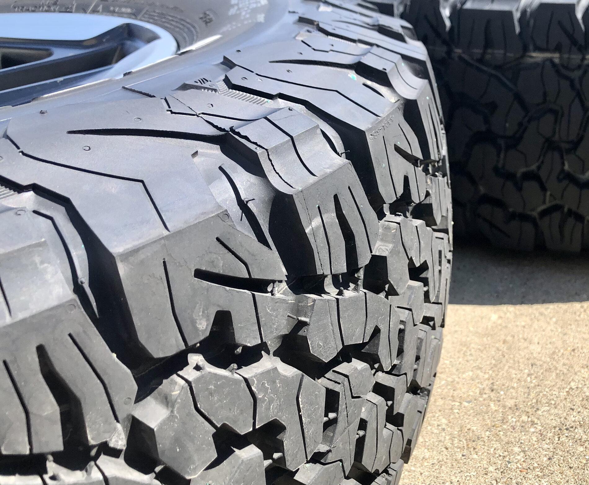 Jeep Gladiator Wrangler Rubicon Takeoffs - Five 17" Rims w/ BFG KO2 285/70R17 w/ TPMS IMG_6252