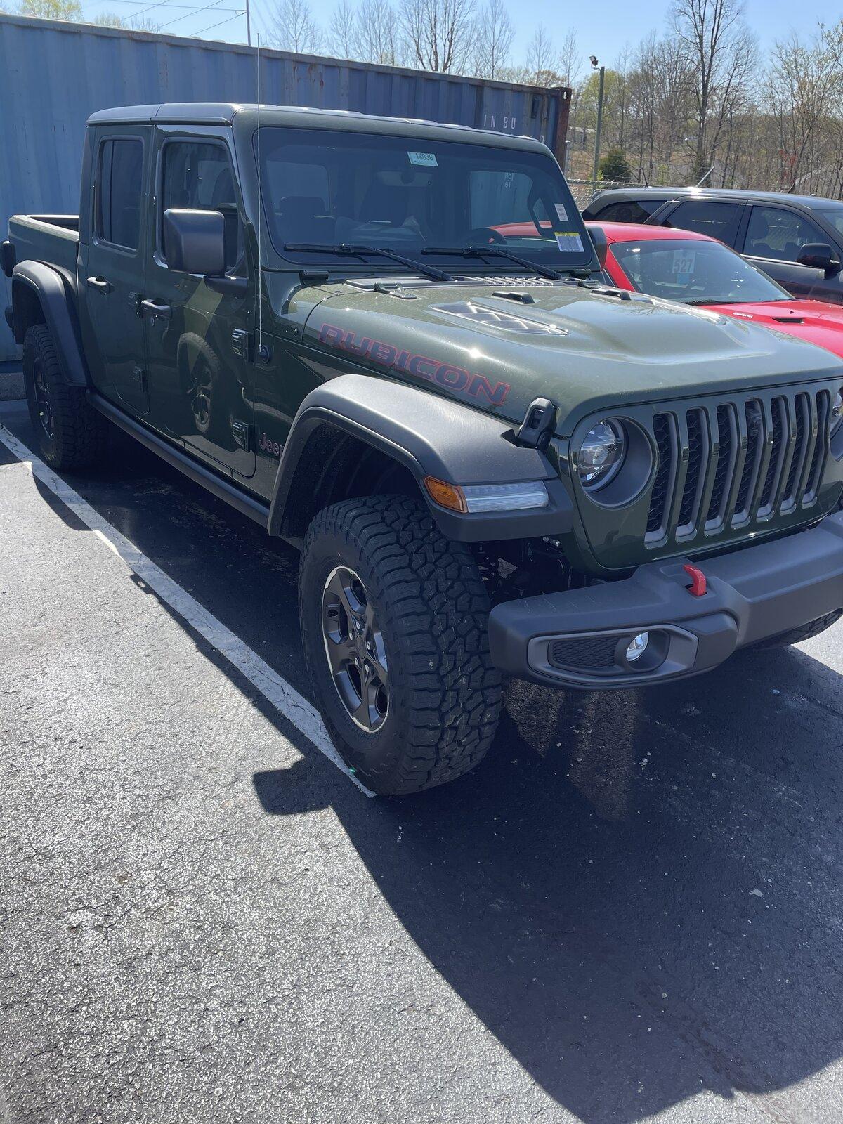 Jeep Gladiator Gupton Motors up to 8% below invoice 23A78FA1-C53A-4543-9DA7-815B40D57197