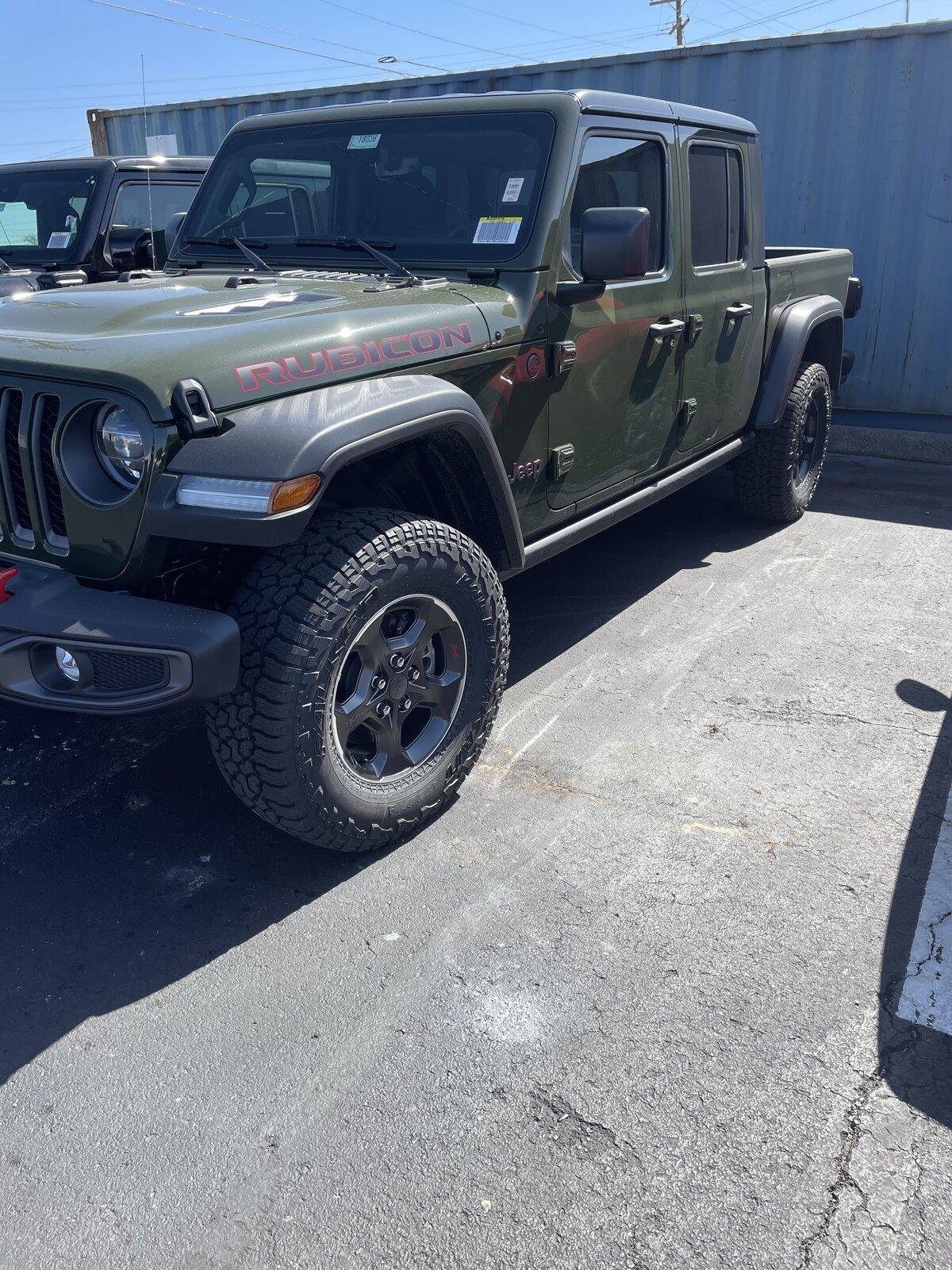 Jeep Gladiator Gupton Motors up to 8% below invoice 5FB2D1D5-1175-41A7-AEF3-3A7552B66ED8