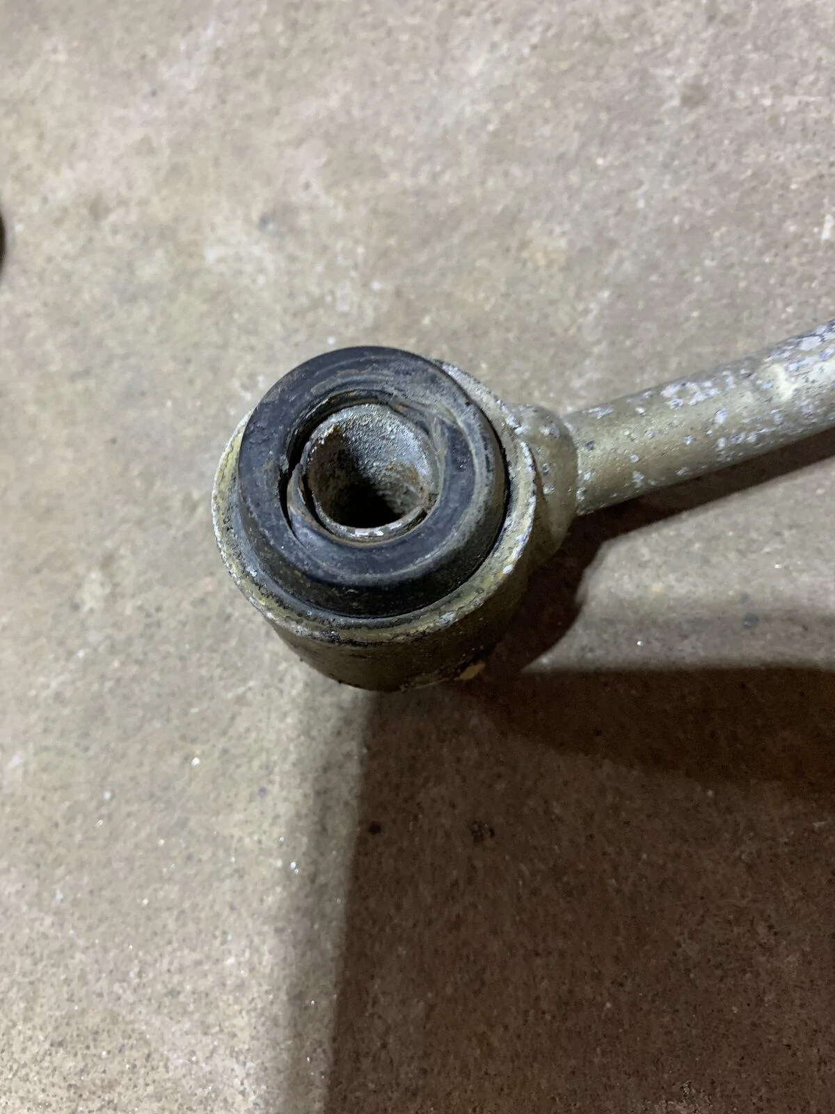 Jeep Gladiator Removed my Daystar spacer lift and noticed damage to the sway bar links 1617397534017