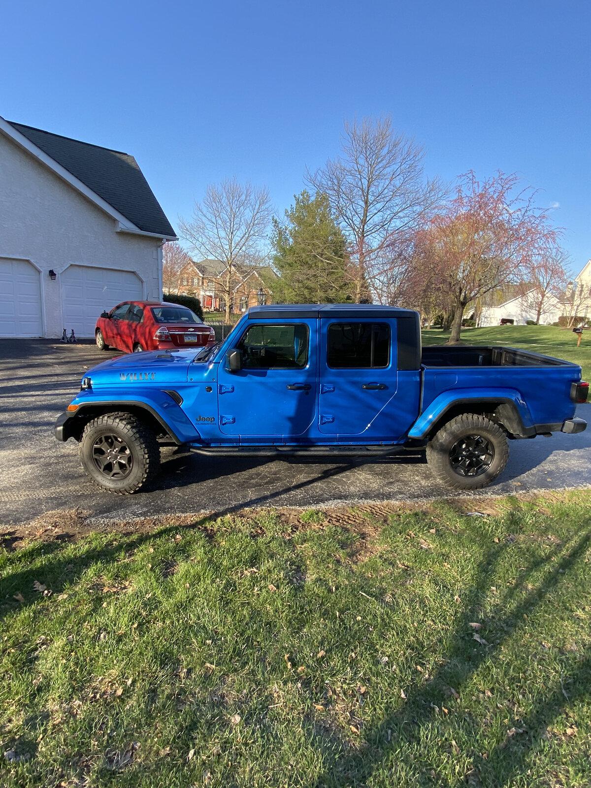 Jeep Gladiator WILLYS Edition Gladiator JT Club 6335BD60-83F4-4E19-81FF-A1180CF76BEE