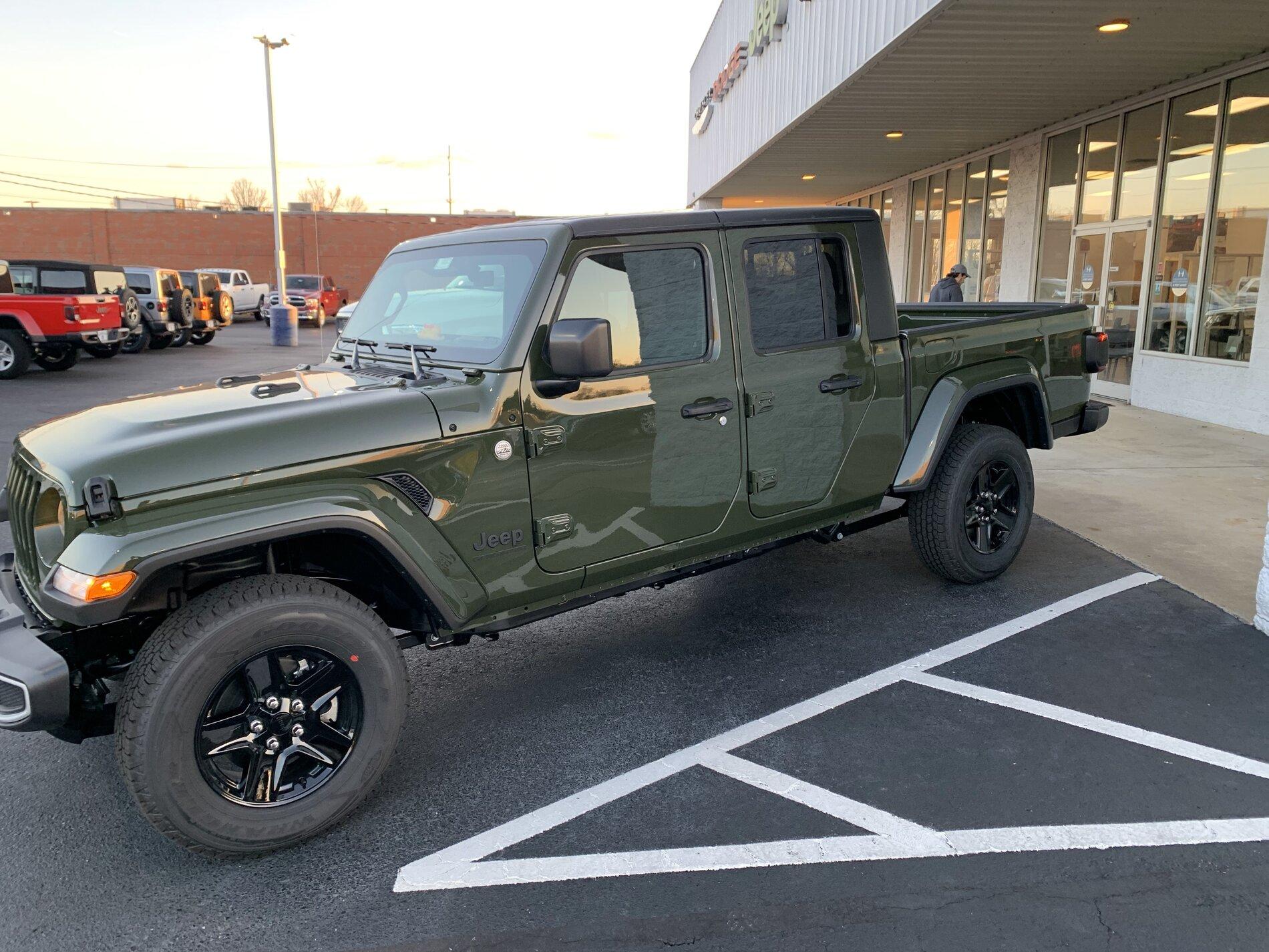 Jeep Gladiator Gupton Motors up to 8% below invoice IMG_0017