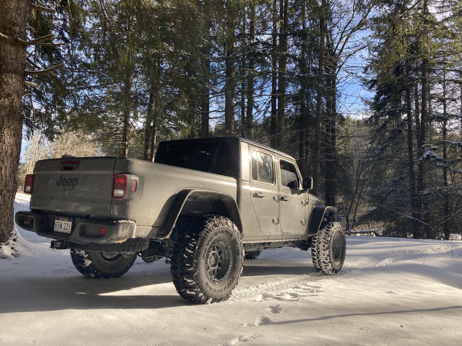 Jeep Gladiator 2020 Jeep Gladiator Sting Grey FB1A6D42-C435-4B32-9C15-3159F6EBE8E6