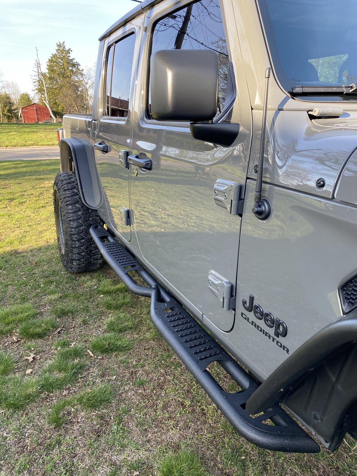 Jeep Gladiator 2020 Jeep Gladiator Sting Grey F4E9E29B-600F-4A46-9152-BF0D54F05003