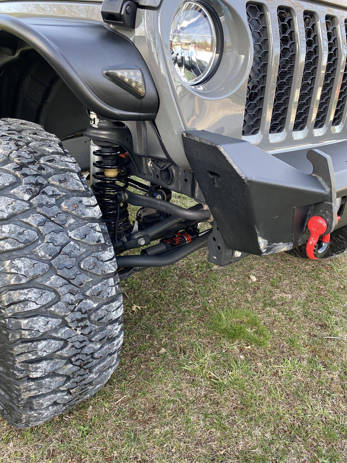 Jeep Gladiator 2020 Jeep Gladiator Sting Grey 5BE72F74-83DB-4DE3-BBAE-F1E14E8D92D5
