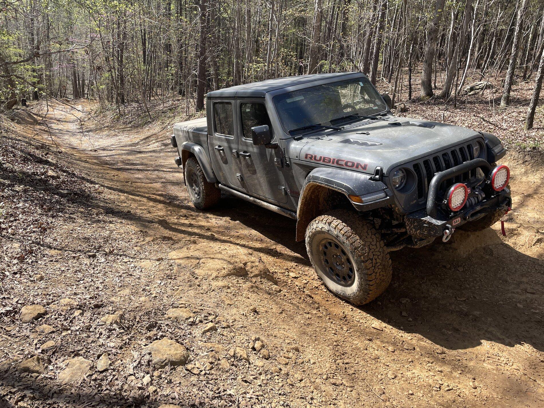 Jeep Gladiator No name stringray JTR 6-spd 42FBD5AA-CCE1-4380-B7B7-04158B1B20AA