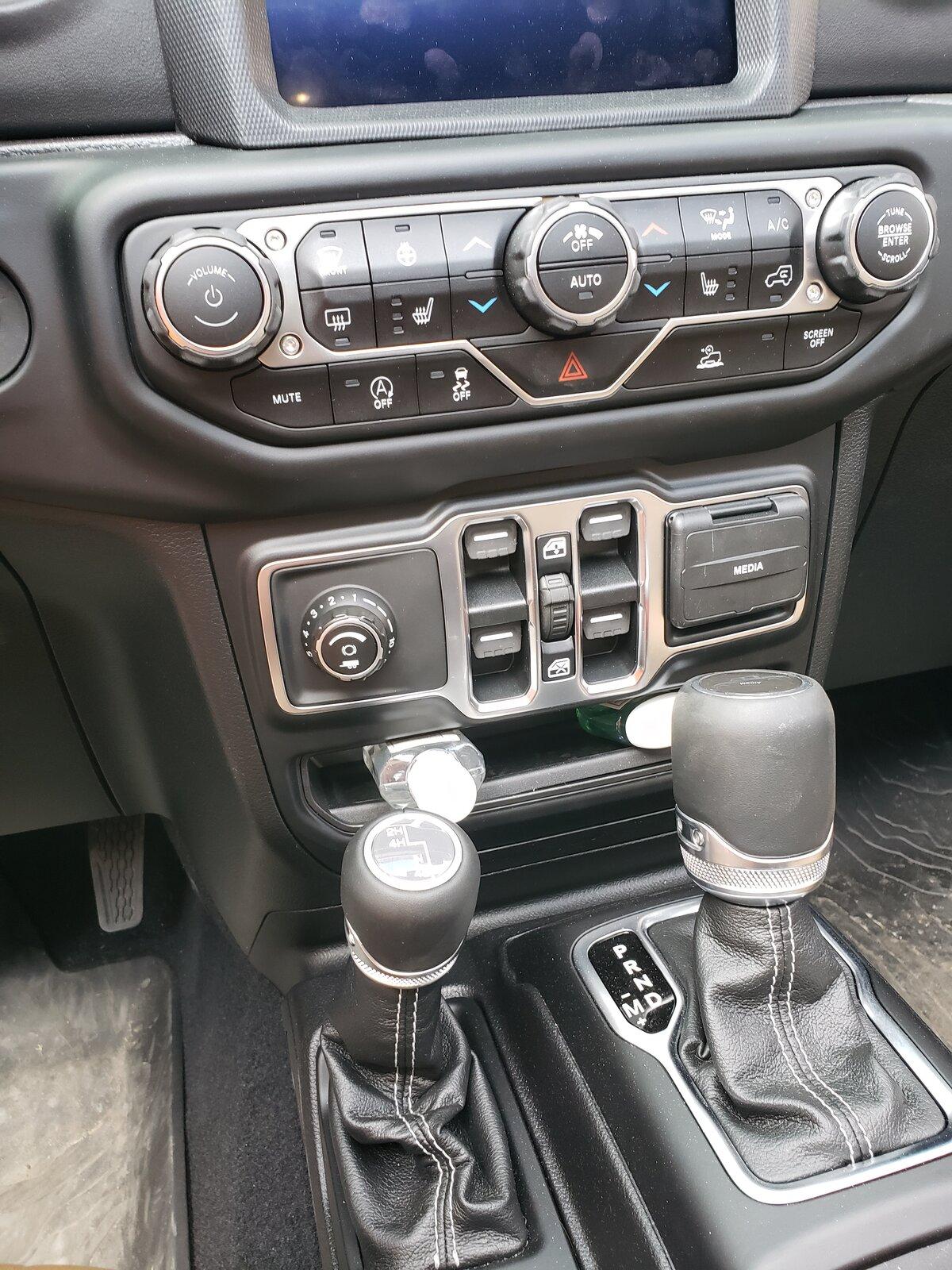 Jeep Gladiator Experience Using Mopar Trailer Brake Controller 20210404_165044