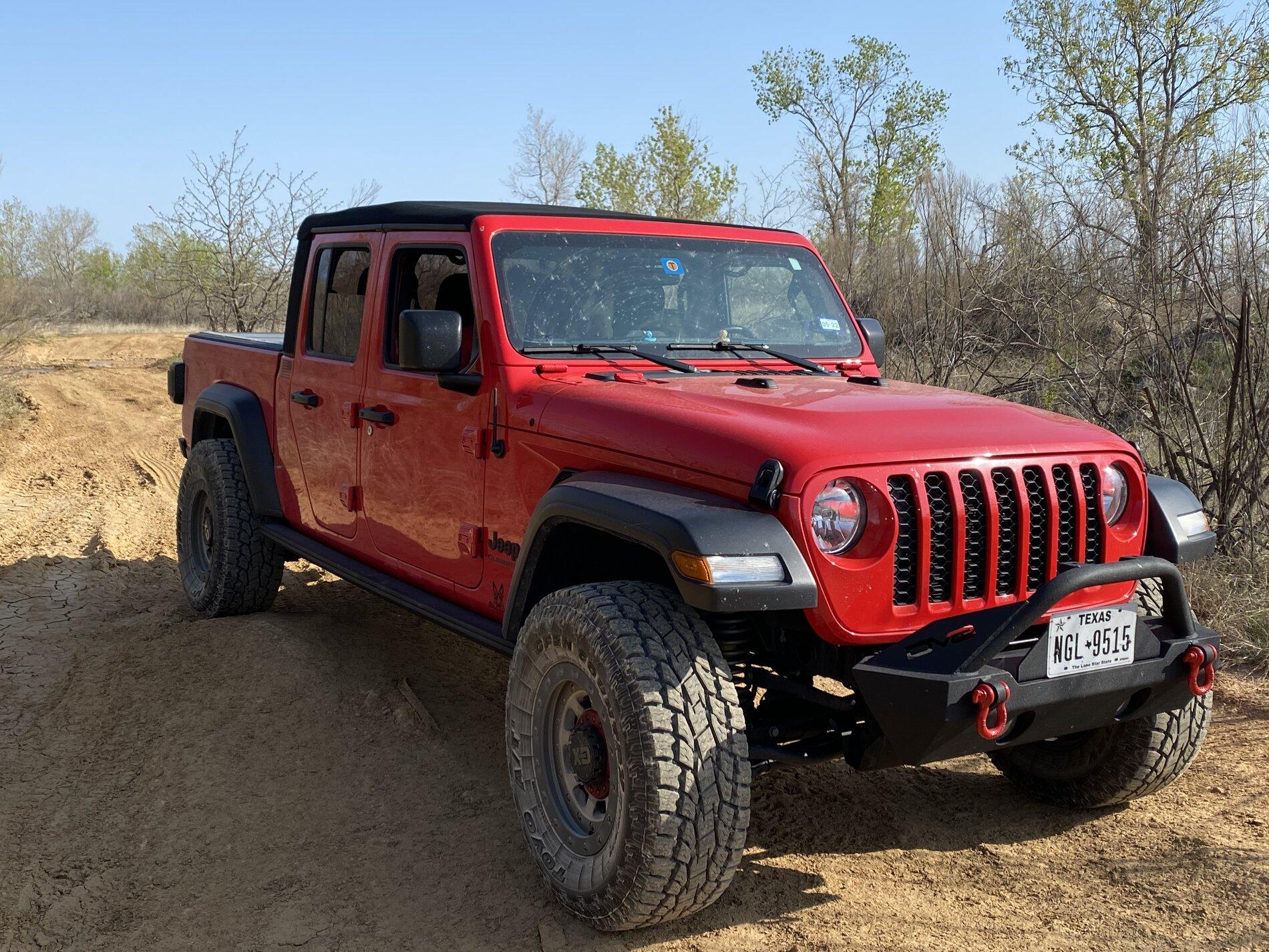 Jeep Gladiator FIRECRACKER RED Gladiator JT Club 08877FCA-6F36-4489-BFF9-42C8CAD0D1E0