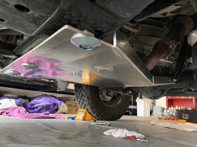 Jeep Gladiator Anyone running Mountain Off-Road Enterprises (M.O.R.E.) skids? N-_hq9036gDMFilH1uBd3kp_i4=w640-h480-no?authuser=1