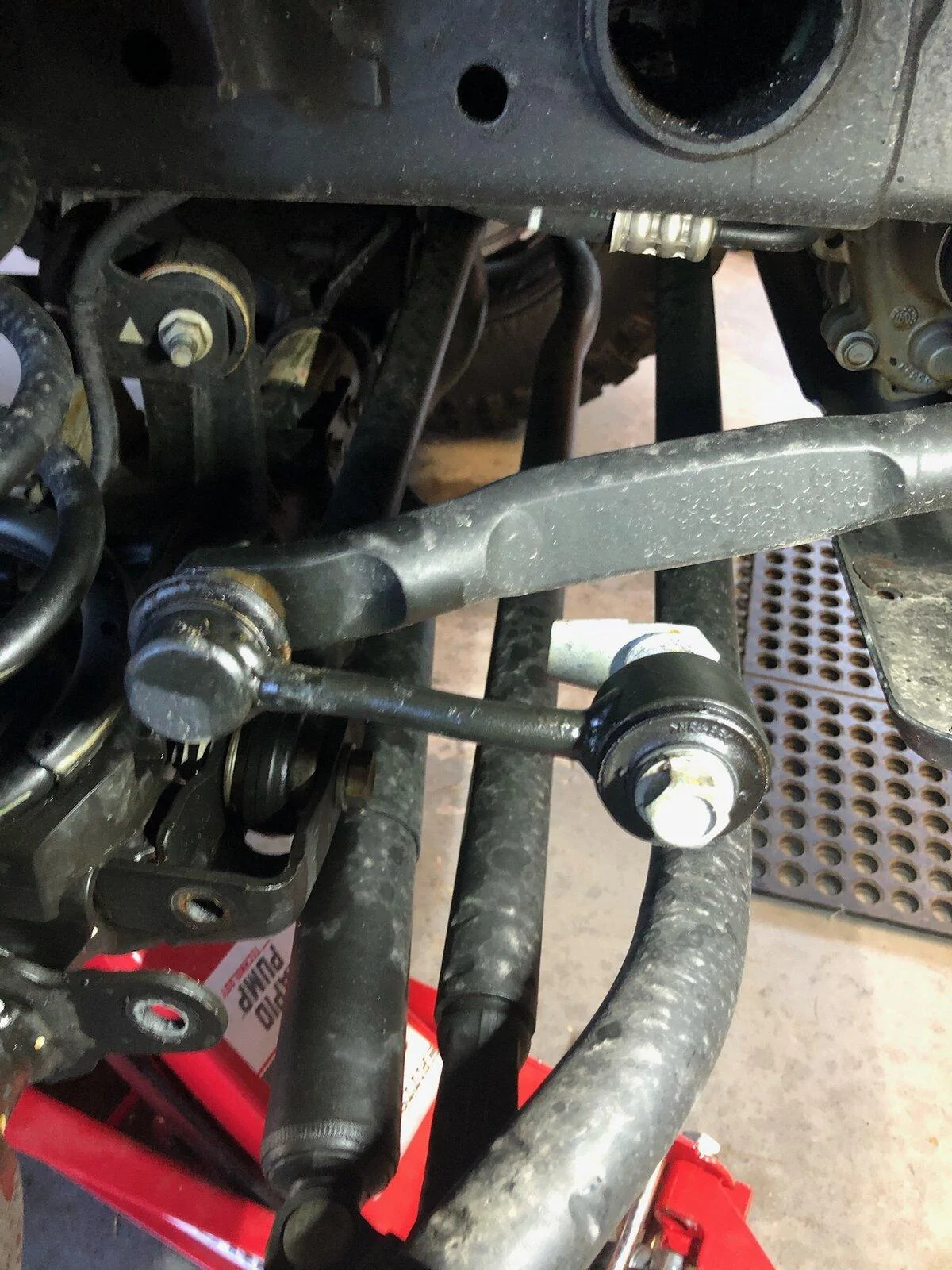 Jeep Gladiator Daystar 1.5” leveling kit out of stock. Similar options? 40EEA000-B50A-4AAC-AF1E-F108C58A1354