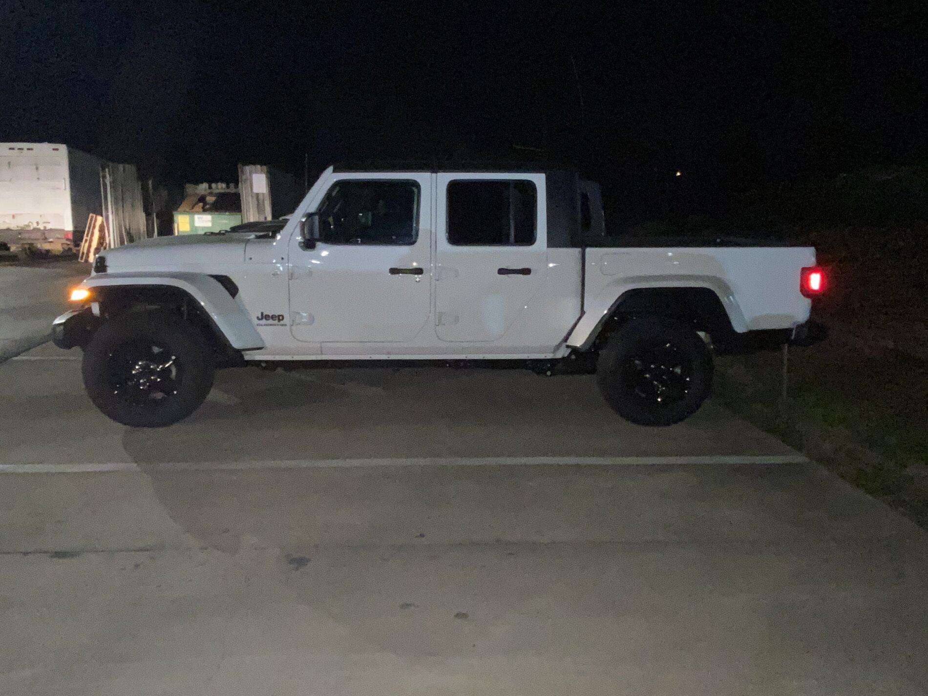 Jeep Gladiator Gupton Motors up to 8% below invoice image
