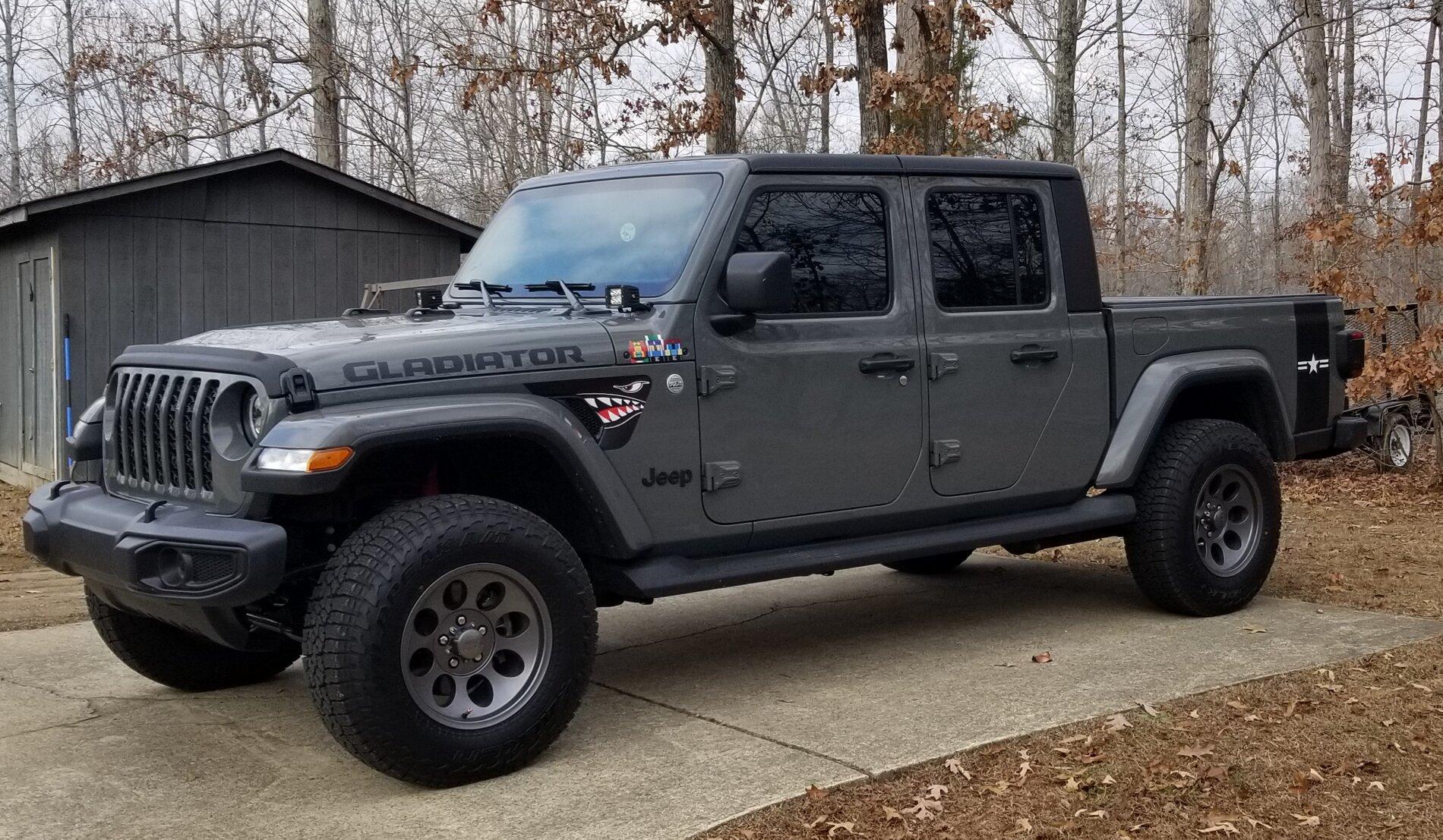 Jeep Gladiator Stickers and decal pics! 20210110_192953
