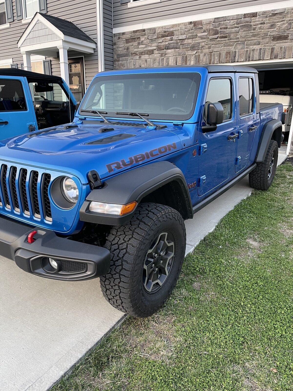 Jeep Gladiator Hard top for trade for soft too 238F8D93-A77E-485F-888E-2CEEE1C3E008