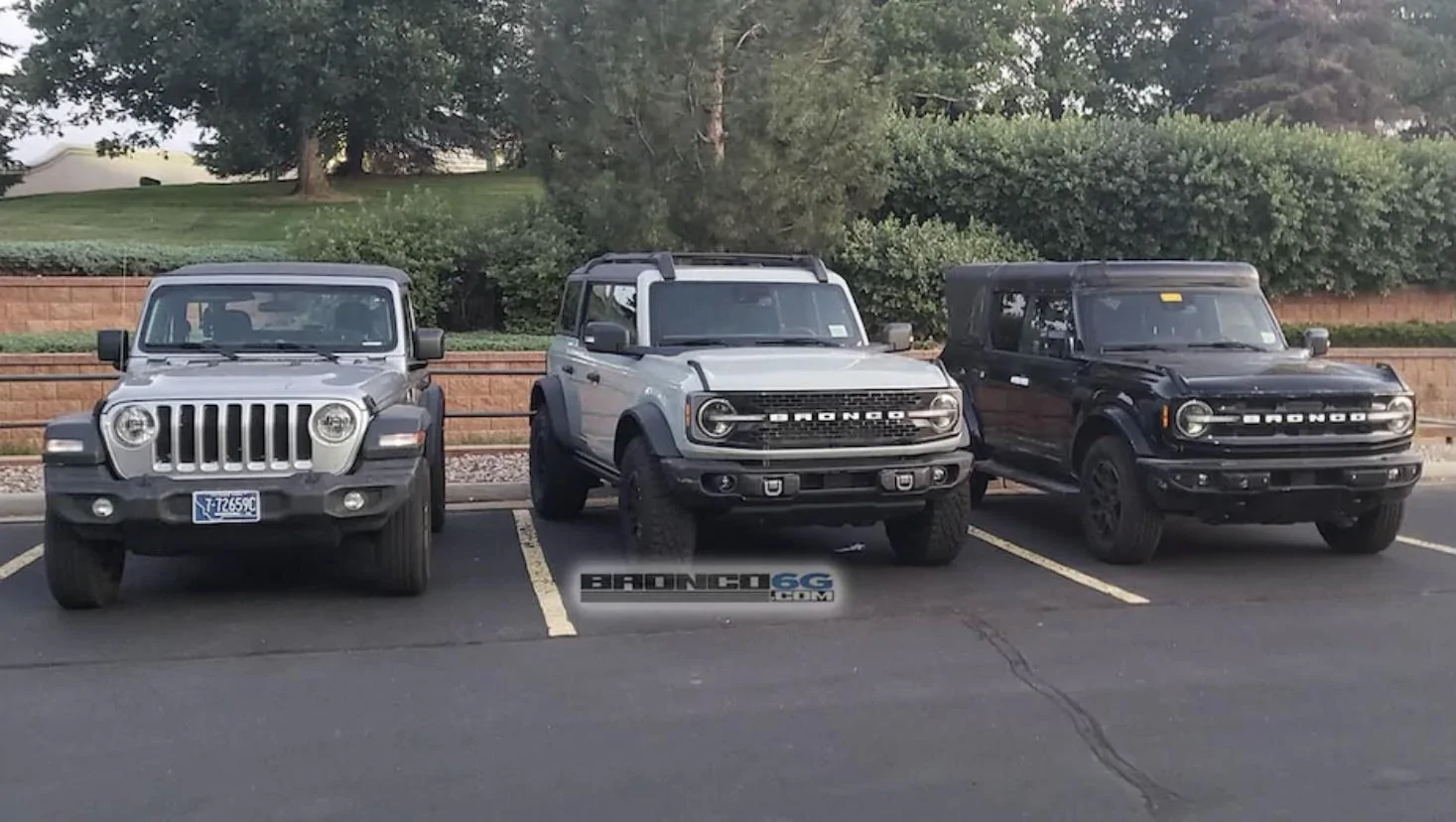 Jeep Gladiator Immature Bronco “Adults” @ Moab 531229BE-53C0-4BD9-A813-56A28A9C0177