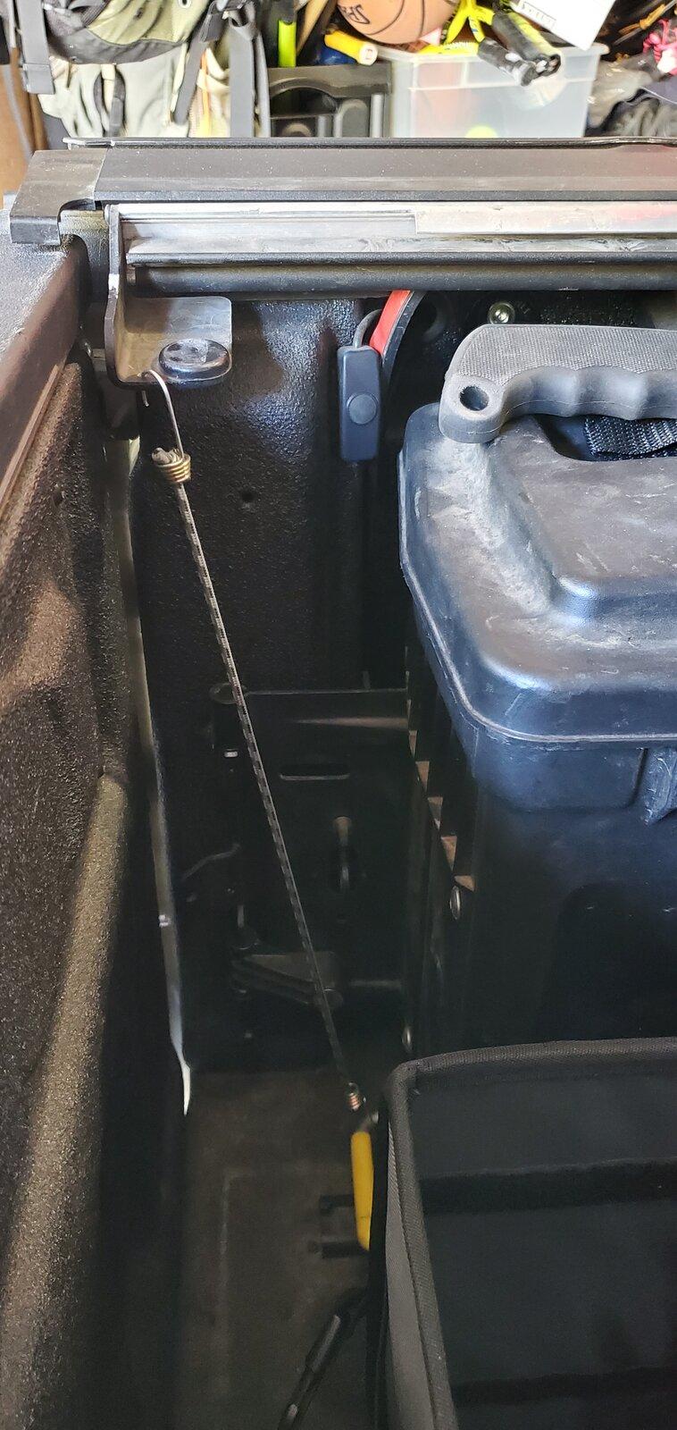 Jeep Gladiator Retractable Tonneau Cover 20210407_133904