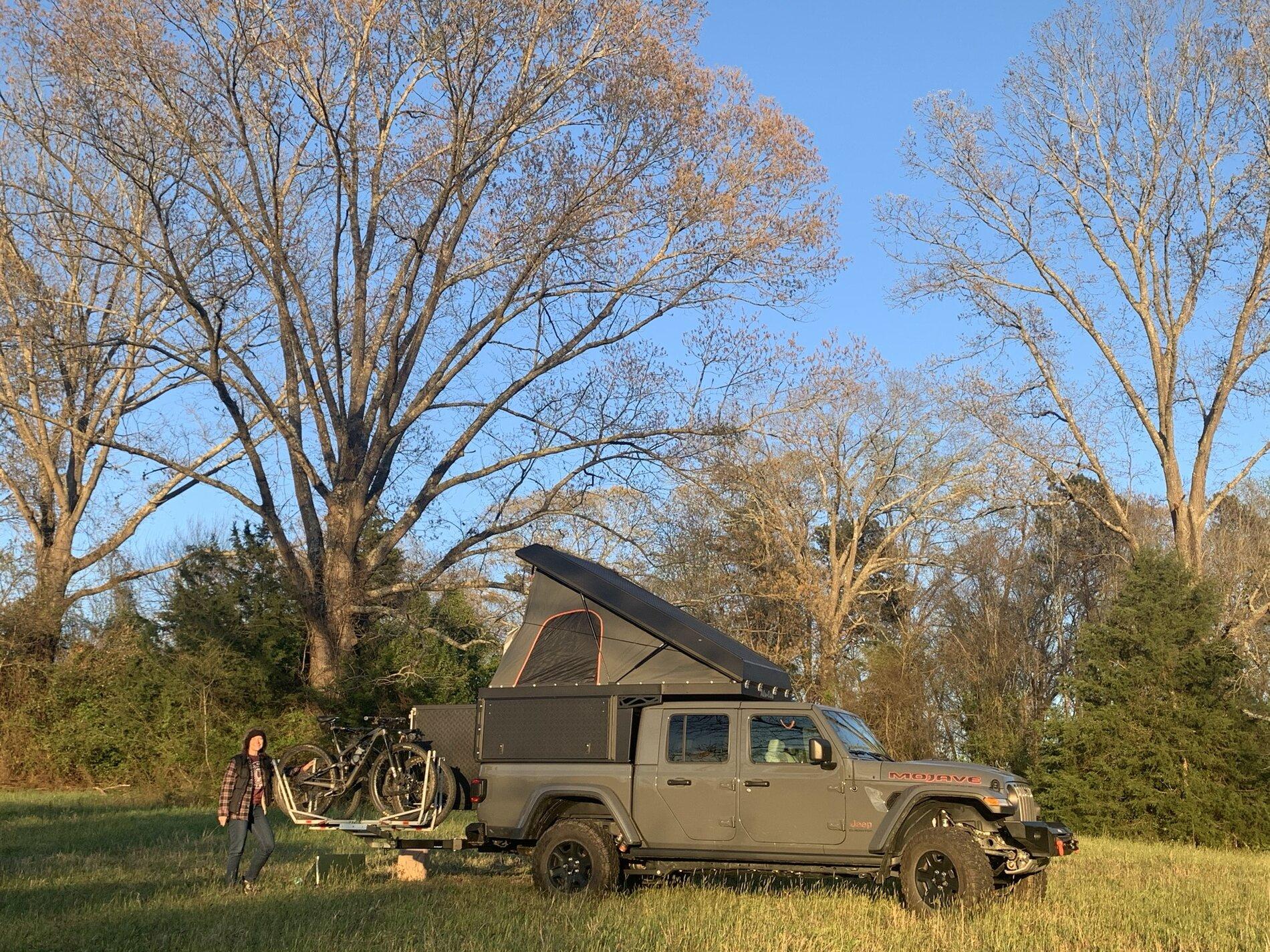 Jeep Gladiator Mountain Bikes - How are you guys carrying them?? 6C001124-8B7E-4D7D-B1A9-04FFA966A877