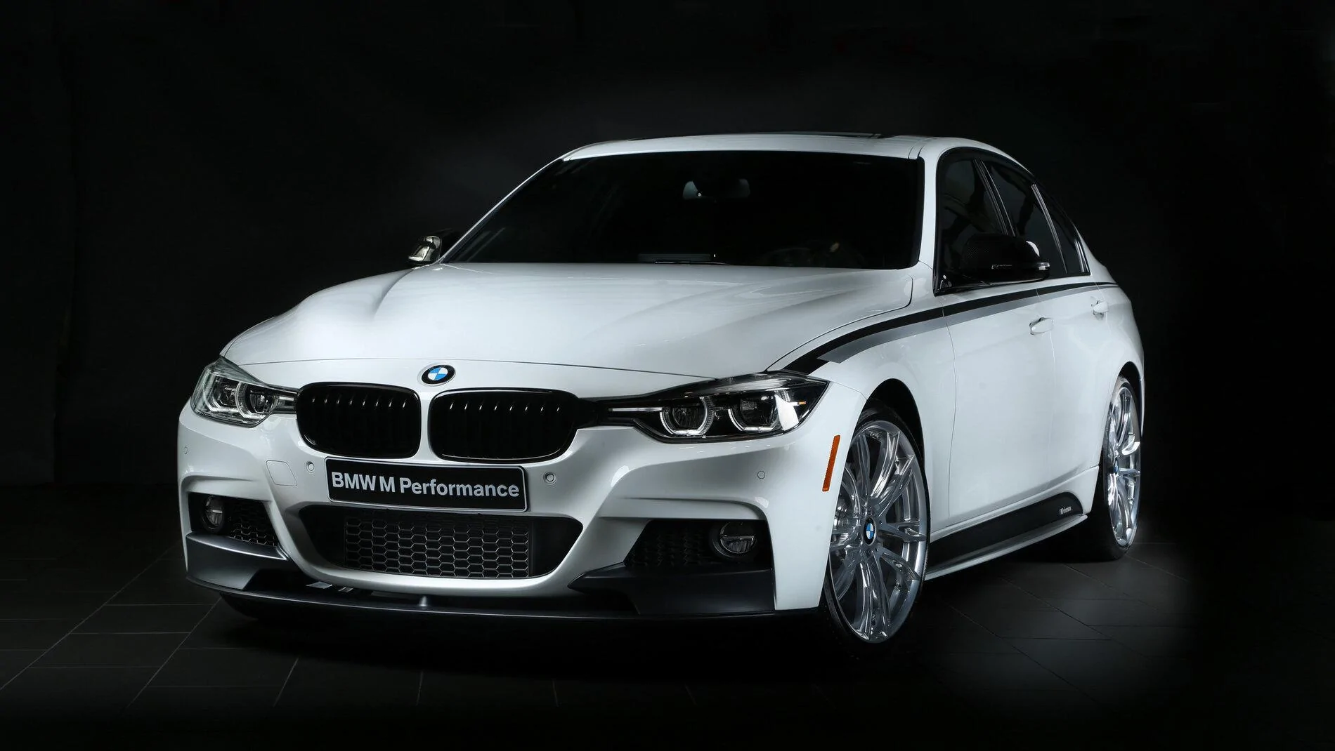 Jeep Gladiator Replaced my AMG GT with this... 69547937-35F0-4066-8498-B21950050CBA