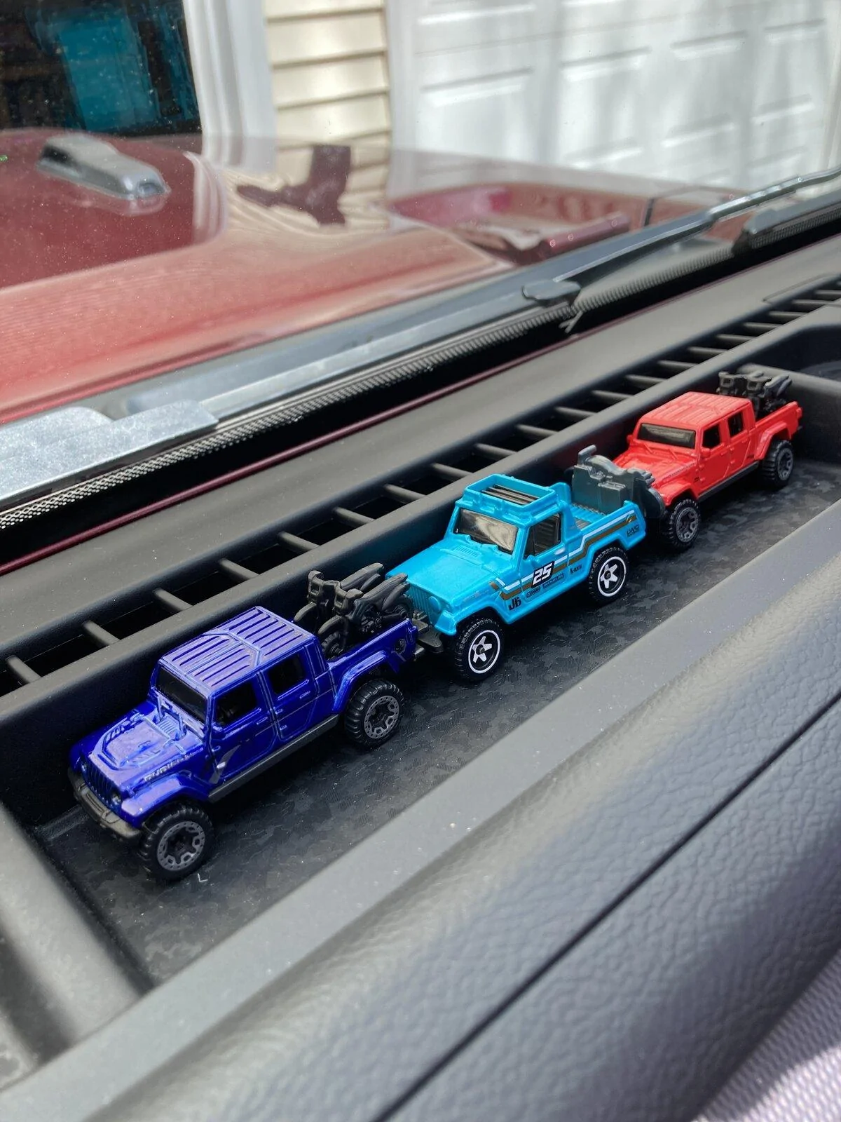 Jeep Gladiator Toys? BBC39503-F93B-4B19-9B43-9894E587C403