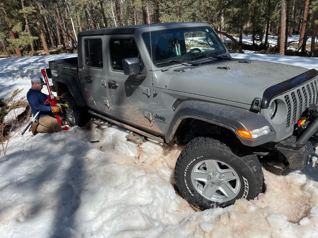 Jeep Gladiator Smittybilt saved my bacon... 52273