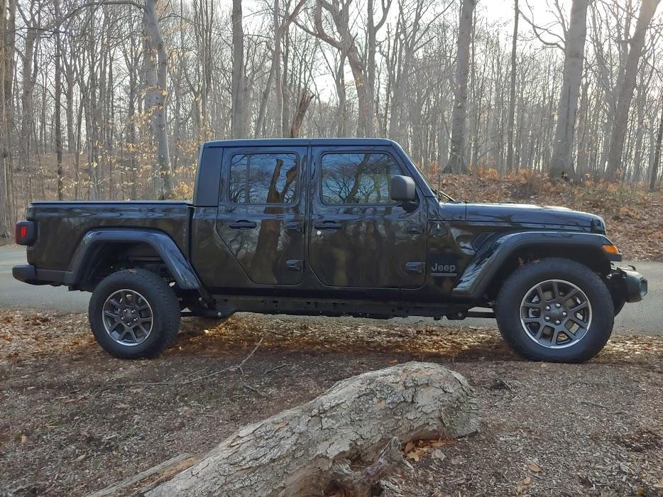 Jeep Gladiator Took Delivery of Your JT? Sign in Here! passenger side