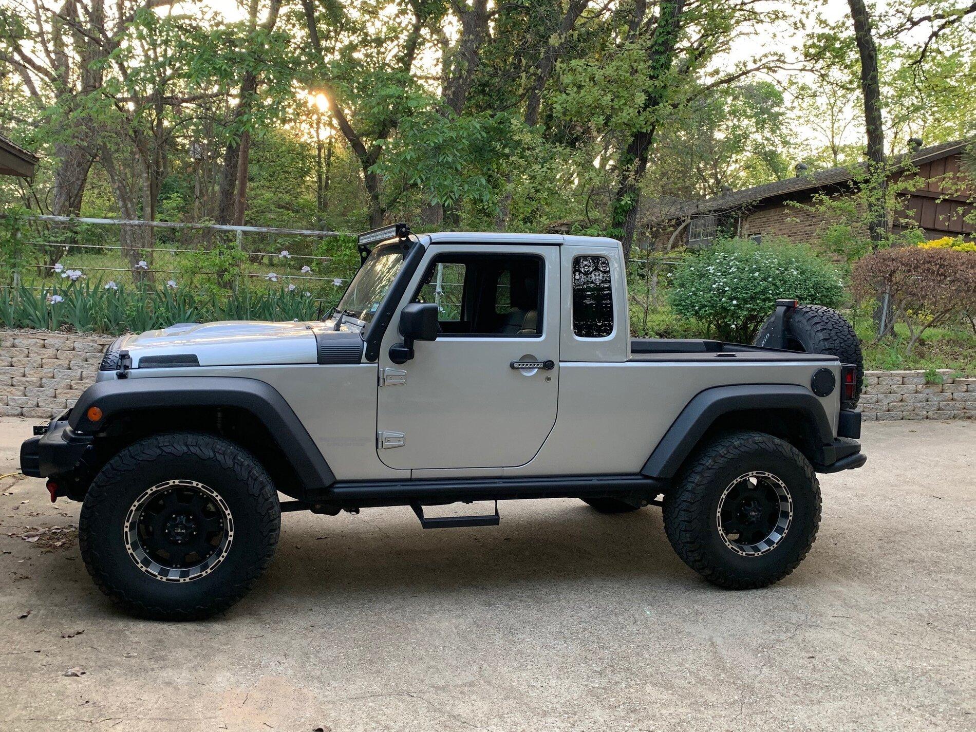Jeep Gladiator Lets see all those Gladiators with lifts and bigger tires! April 2021