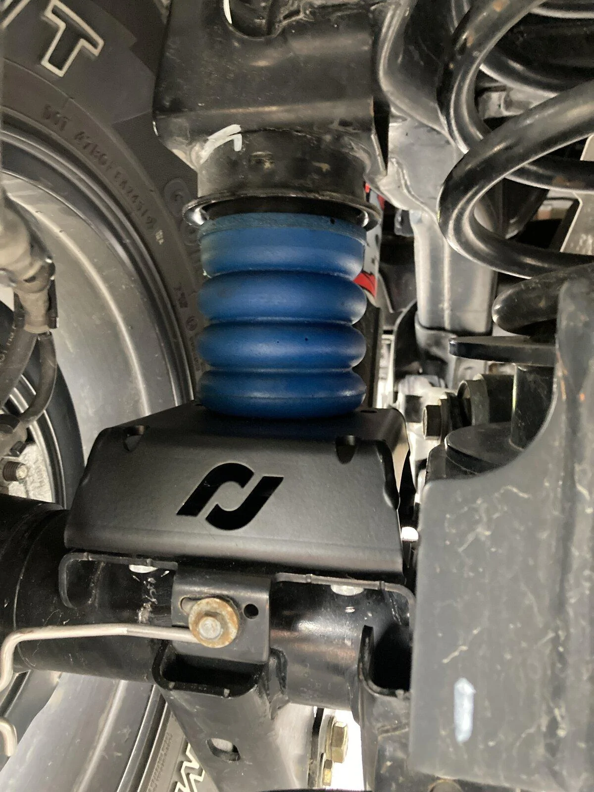 Jeep Gladiator Sumosprings/ Timbren for towing 817500B6-A630-4255-881D-B7B4A4964FA2