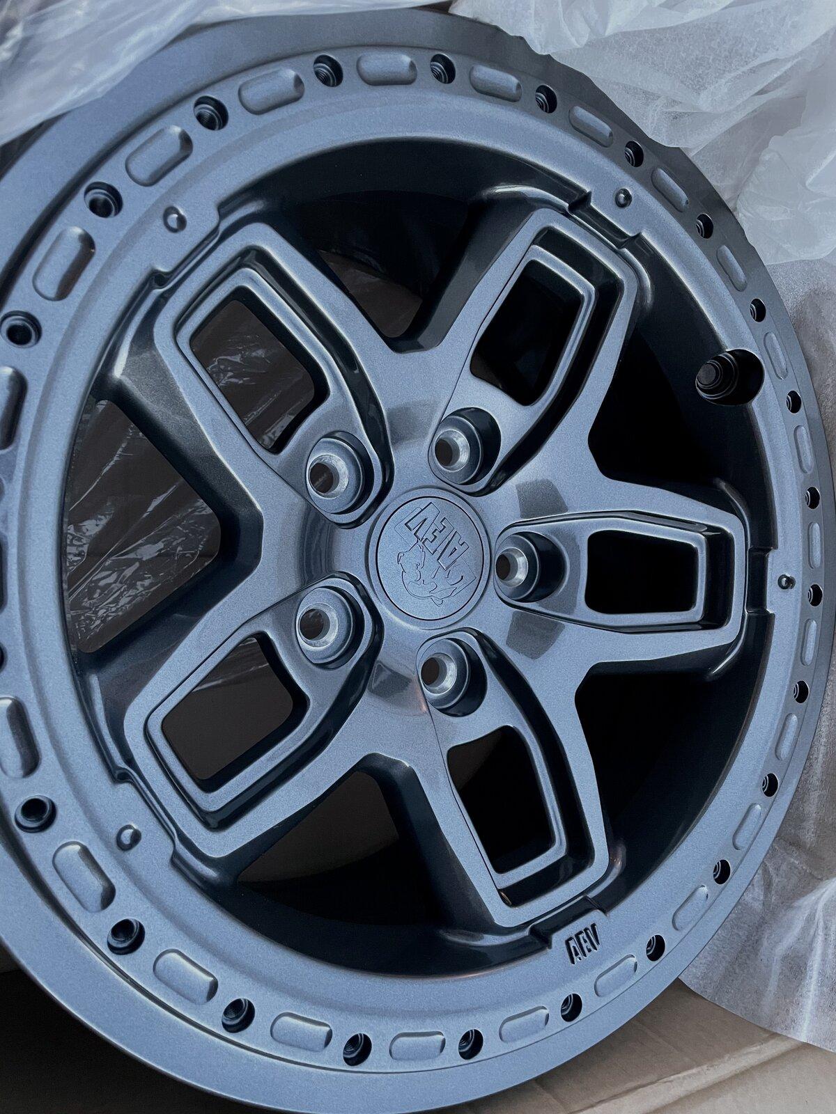 Jeep Gladiator AEV Borah Wheels on your Gladiator? 007F9D89-9E4F-487C-8C22-3AA5A4B732CB