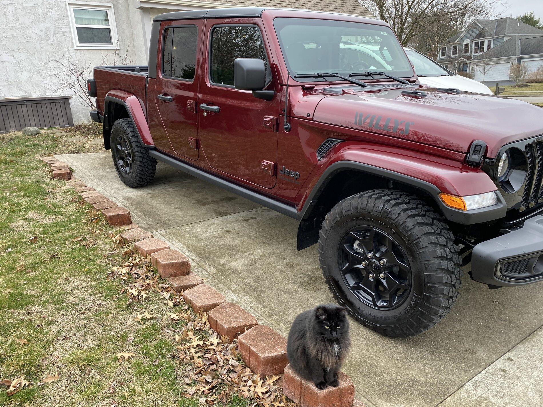 Jeep Gladiator Let's see your 285/75 17 tires tempImageN3Wkte