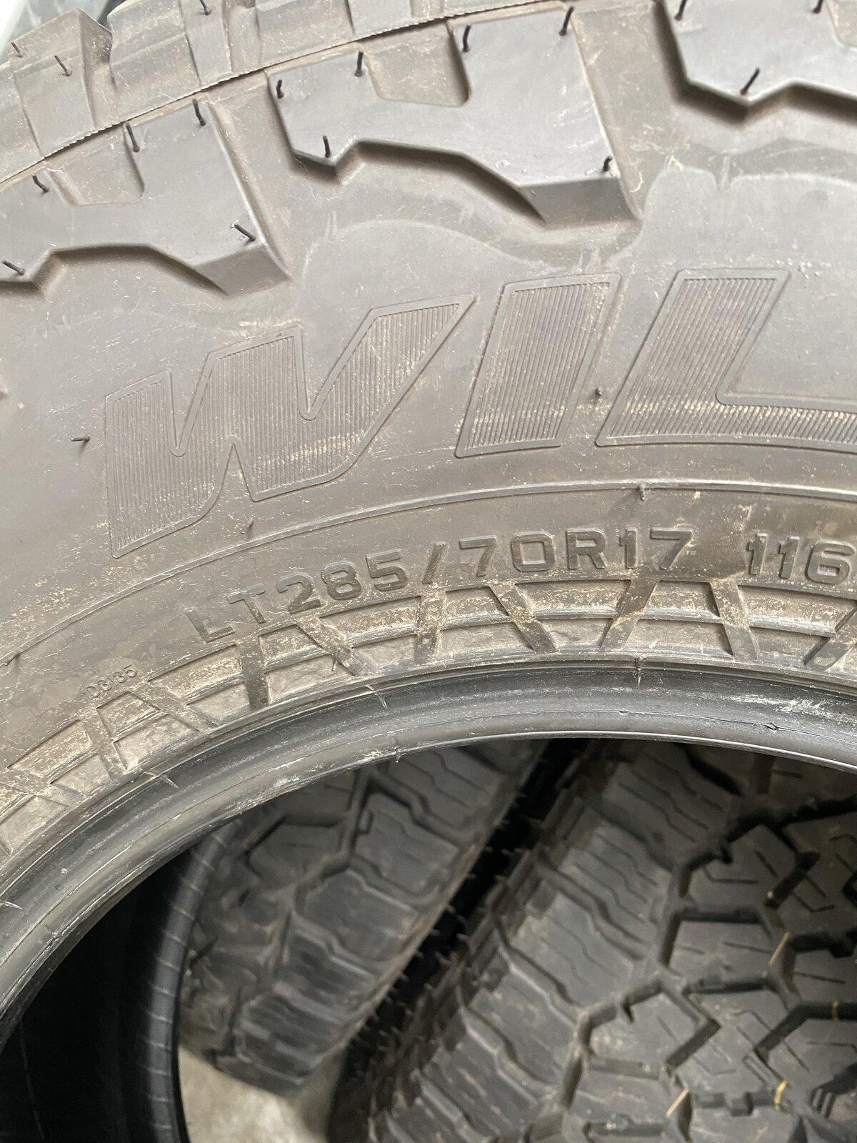 Jeep Gladiator Set of 4 285/70r17 Falken Wildpeak AT Mojave Take Offs E35A85C1-A7AF-412B-973B-180444FBF2C9