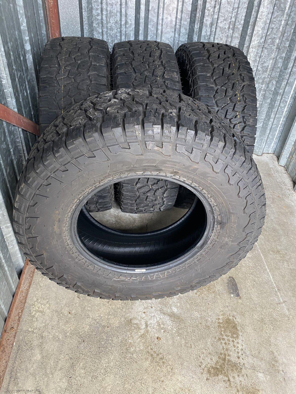 Jeep Gladiator Set of 4 285/70r17 Falken Wildpeak AT Mojave Take Offs 220CD354-8670-4FFF-89A9-5D2C24C31218