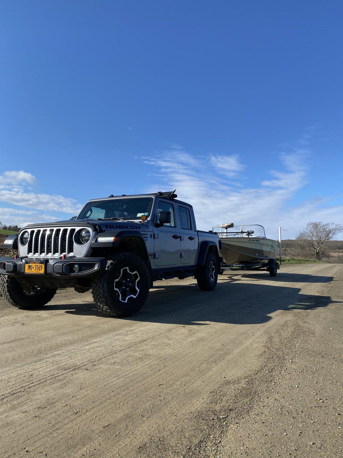 Jeep Gladiator So, what is everybody towing? 2D6C0983-6FFC-49B9-990F-0341CDB288B0