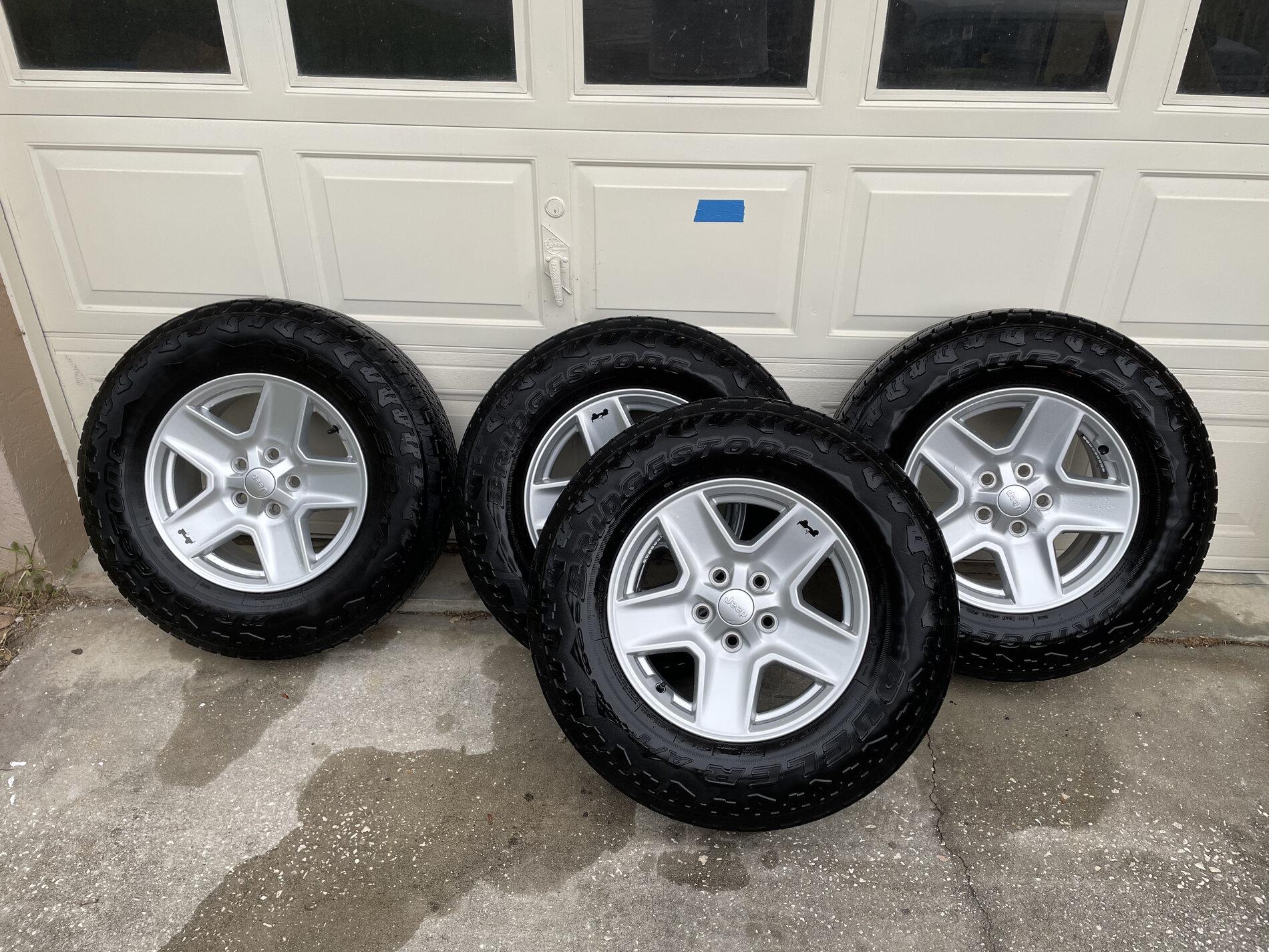 Jeep Gladiator Stock wheels/tires off Sport - $200 IMG_4266