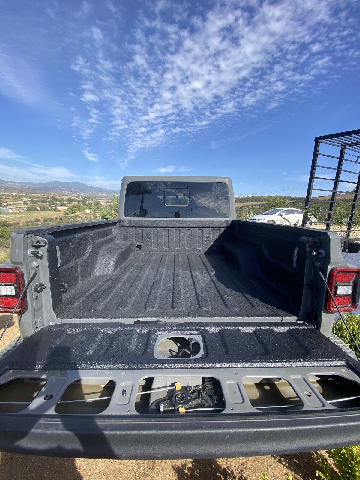 Jeep Gladiator El Bandito (‘21 Rubi Diesel) 6B6C30D4-A913-4744-8100-530D8C2362AF
