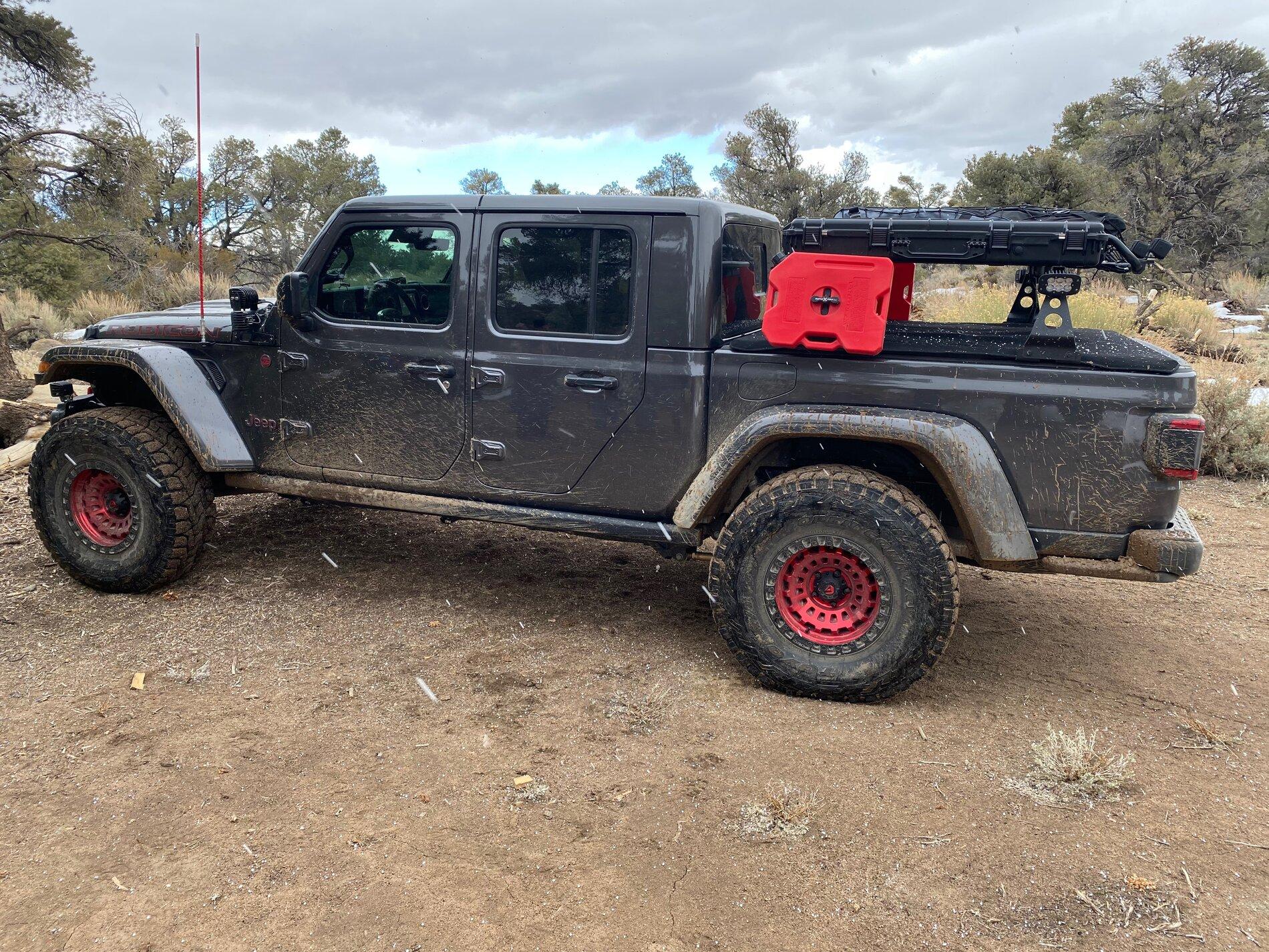 Jeep Gladiator GRANITE CRYSTAL JT Gladiator Club Jeep w- Rotopax - 1