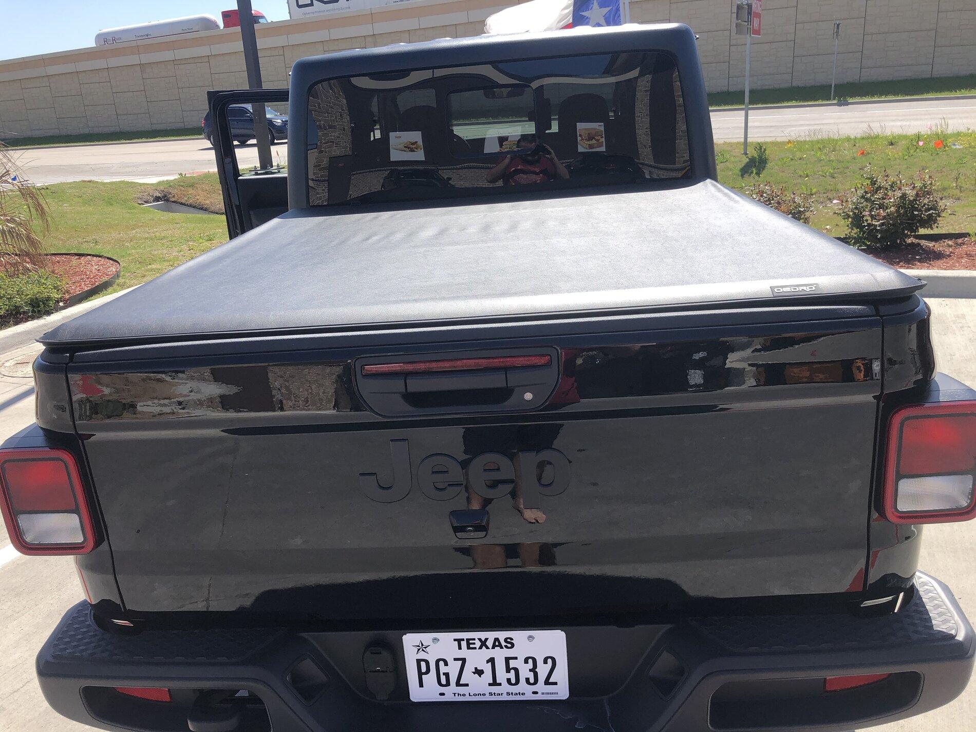 Jeep Gladiator Bed cover on the cheap! (From Chevy Colorado) 35BF9B80-138C-4EF7-8F9B-E53CB0693FD7