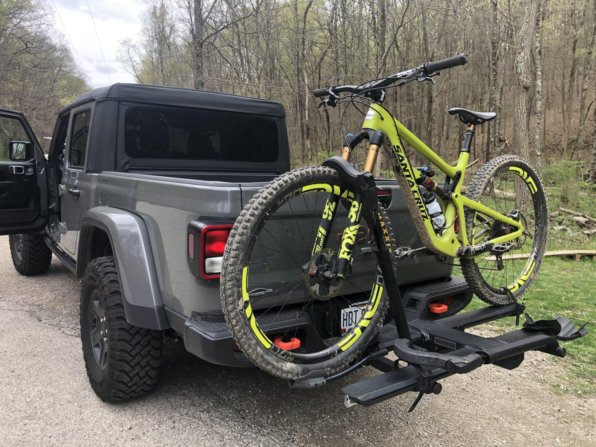 Jeep Gladiator 1up Bike Rack Fitment Pics 00CEBA21-BCD4-4C75-83EA-3B9623FA9EEB