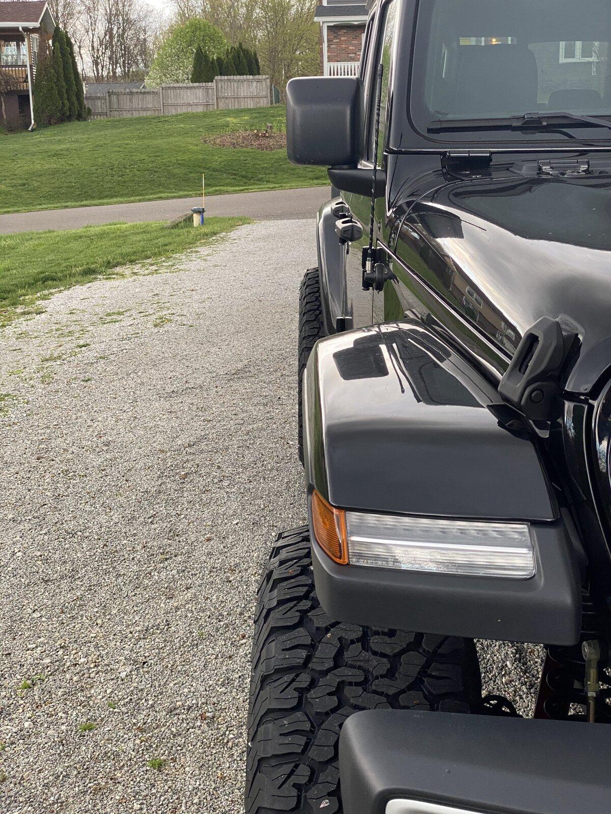 Jeep Gladiator 35s or 37s? B5F950B2-49C5-4993-8C08-7BADF3C2E86D