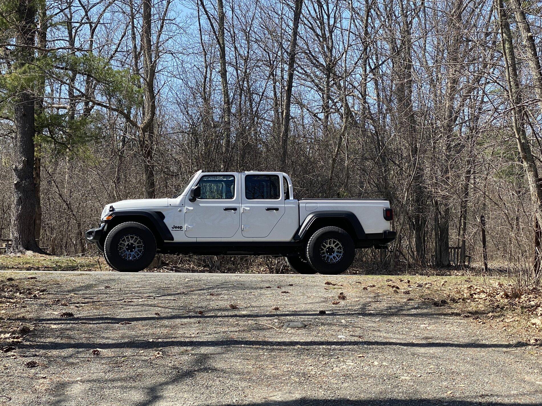 Jeep Gladiator SHOW ME YOUR WHEELS! B3FDE5BD-C5EF-4014-B30F-3A745467E030