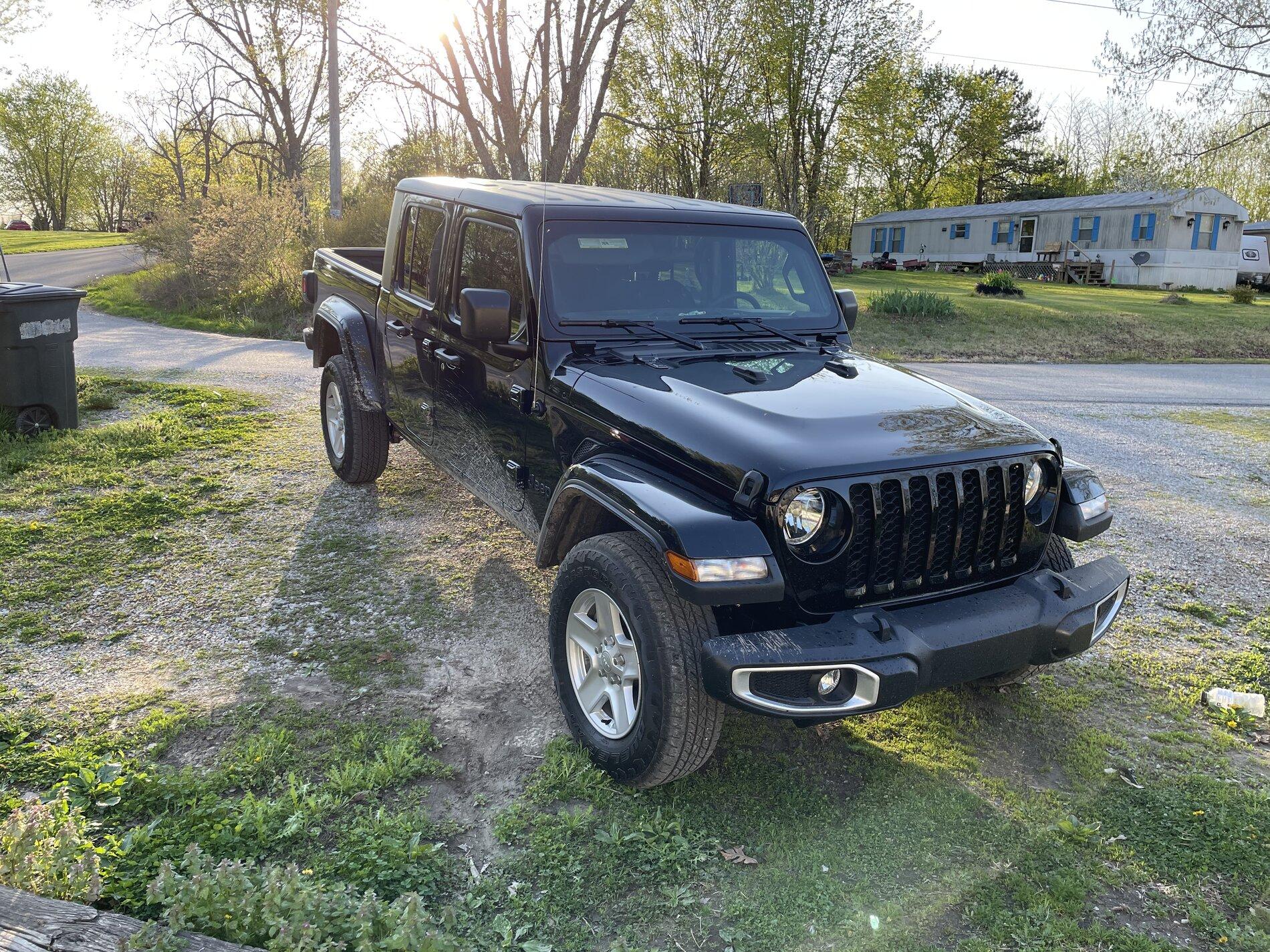 Jeep Gladiator Took Delivery of Your JT? Sign in Here! 2BC5ABD5-2D2B-425E-AD19-AC3FDCEC15DD