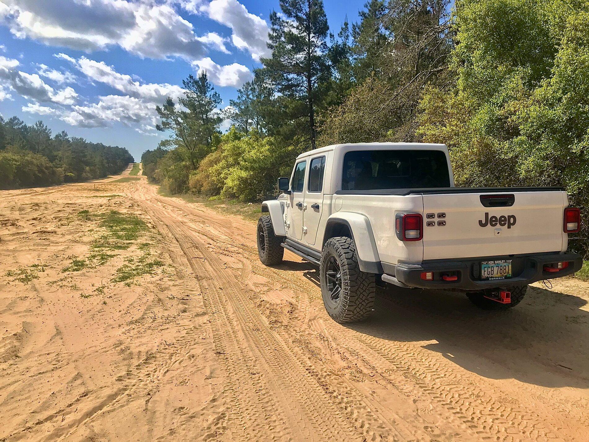 Jeep Gladiator What did you do WITH your Gladiator today? IMG_0672