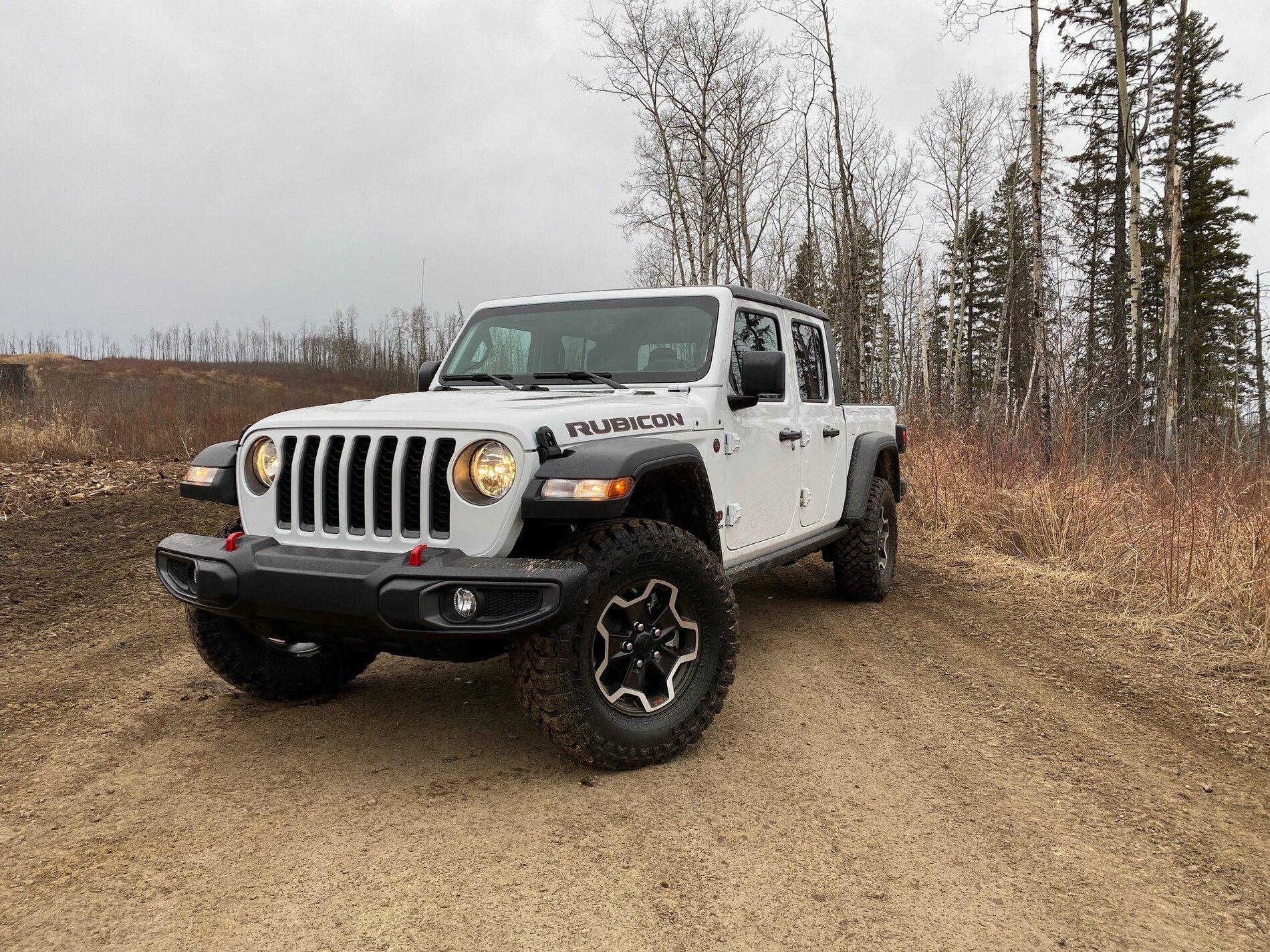 Jeep Gladiator Anyone covert over to a flatbed yet? Jeep Gladiator 1