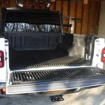Jeep Gladiator Tailgate protection 86840879_2916581738405036_8004067285792718848_o