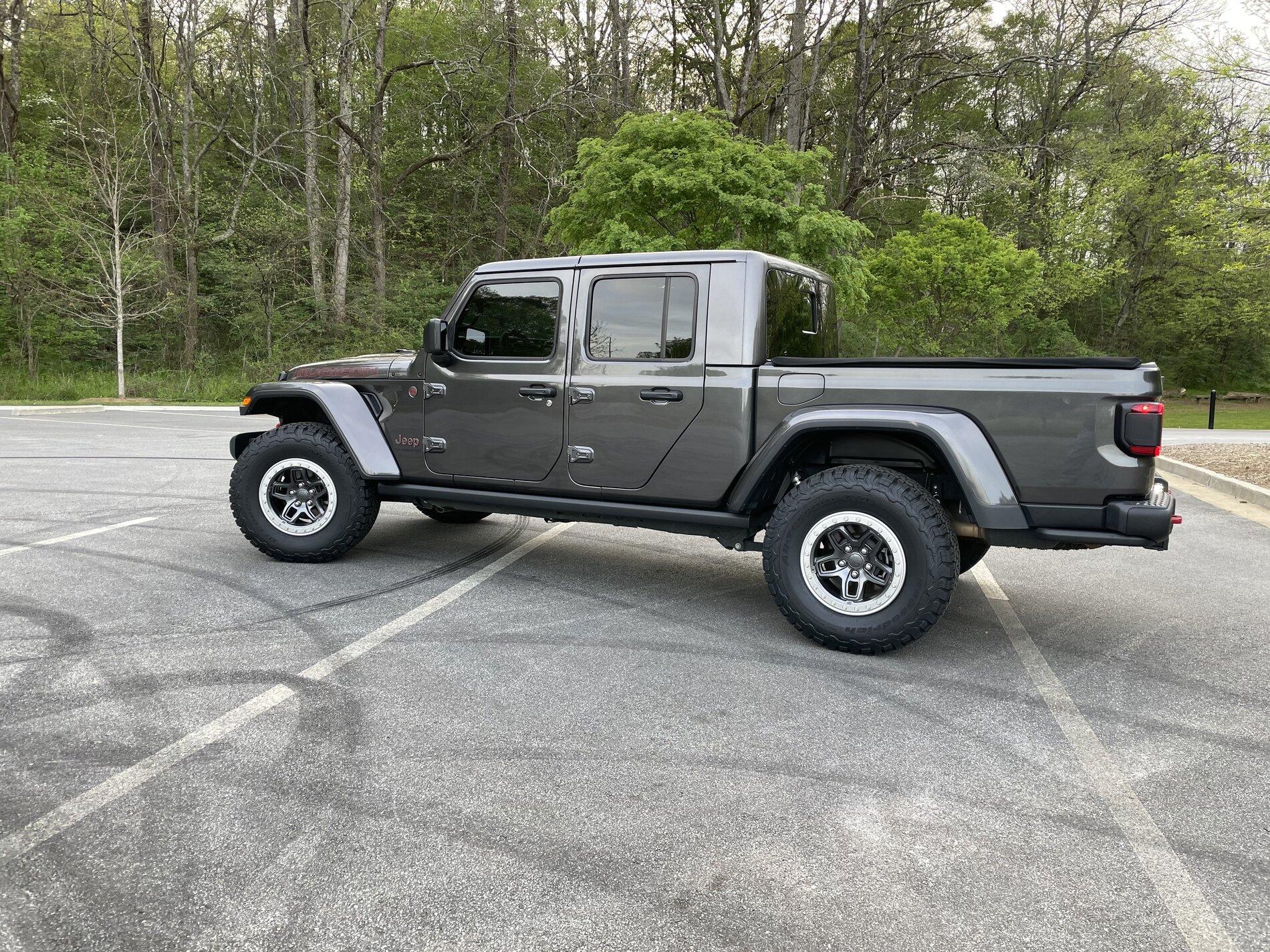 Jeep Gladiator AEV Borah Wheels on your Gladiator? 905DFE87-110A-42B9-8AB1-D3BECCD95BED
