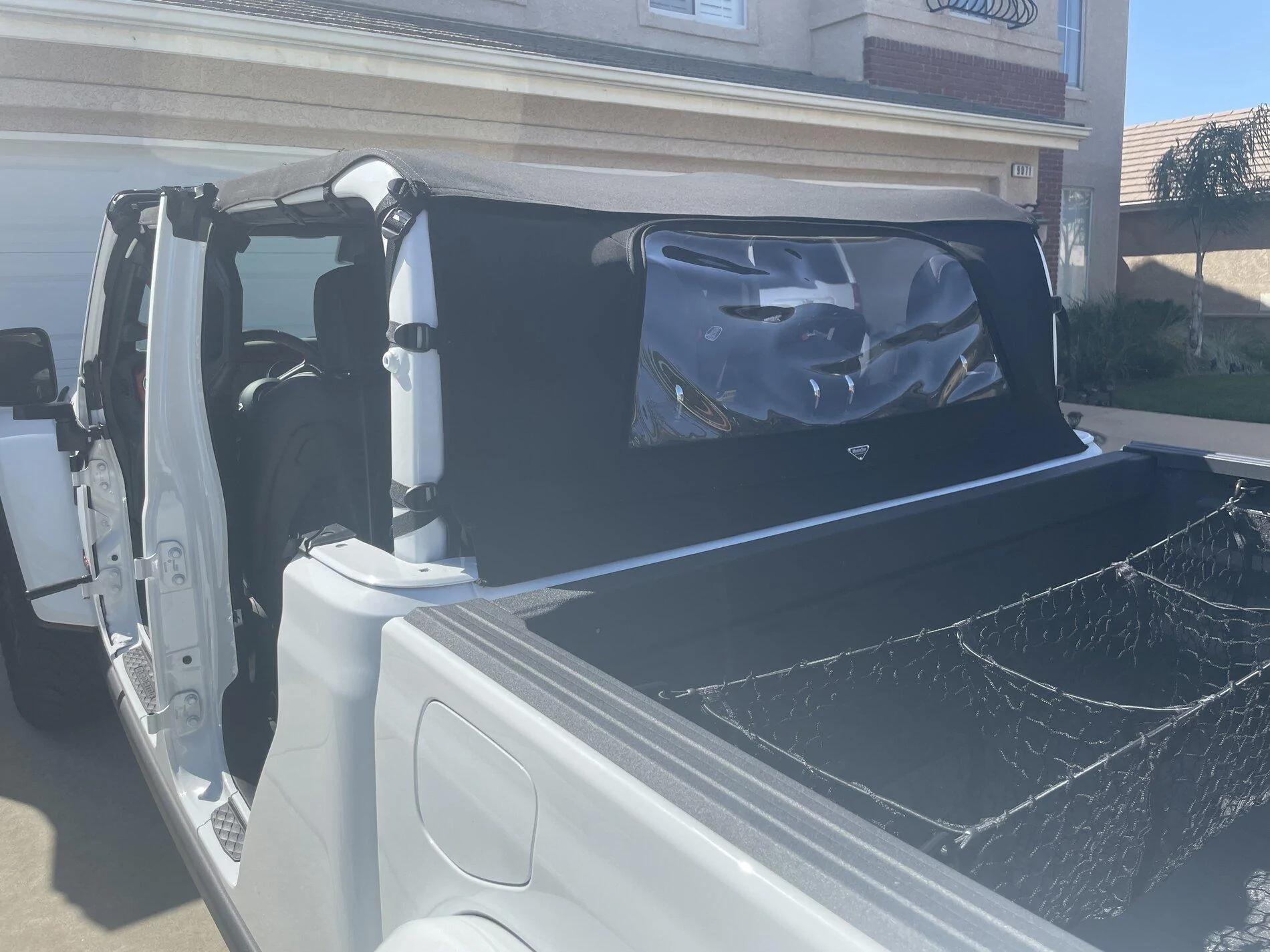 Jeep Gladiator Anyone have MasterTop summer top plus wind blocker? IMG_0939