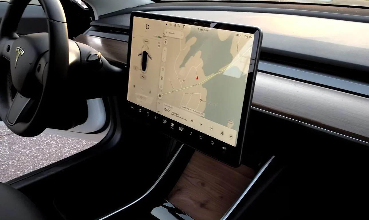 Jeep Gladiator Why didn't jeep create a digital center speedo Model-3-wood-dash-stain-1-e1525529111224