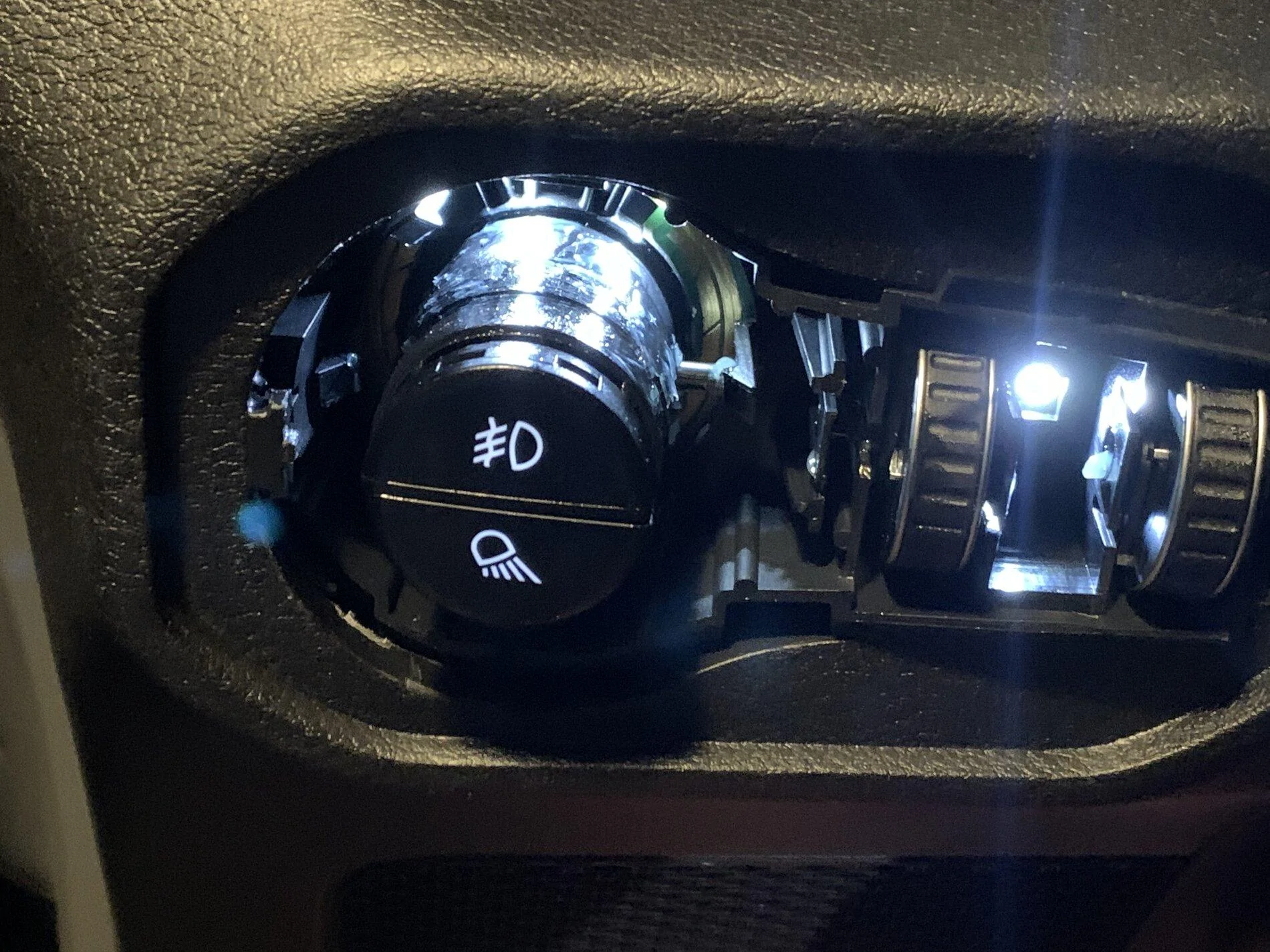 Jeep Gladiator Blown Out Lighting Control Panel 89E08A62-B4F0-4419-AE1D-BB4072269AE1