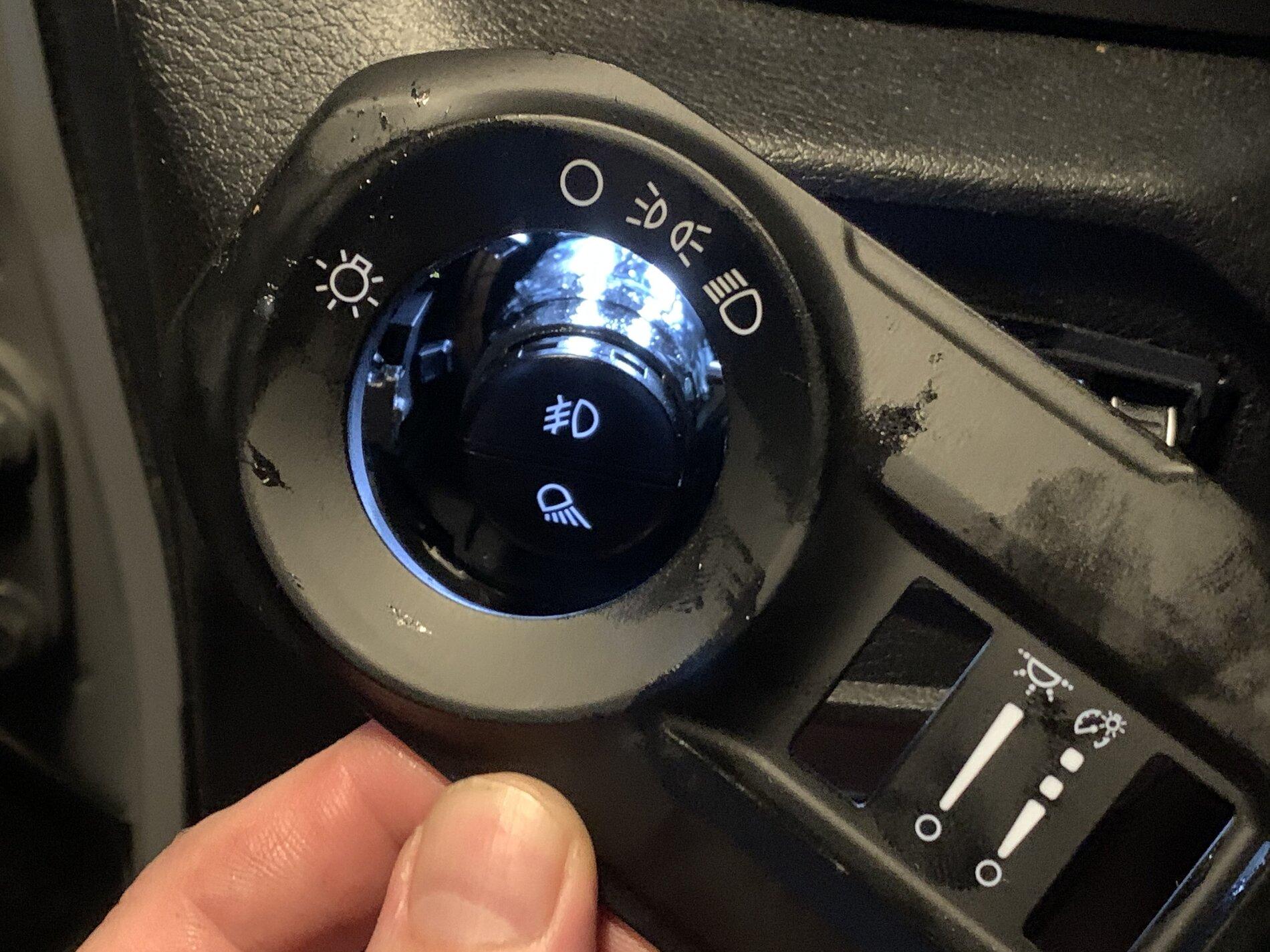 Jeep Gladiator Blown Out Lighting Control Panel 60740CE8-C54E-4A15-97B2-48854B156206