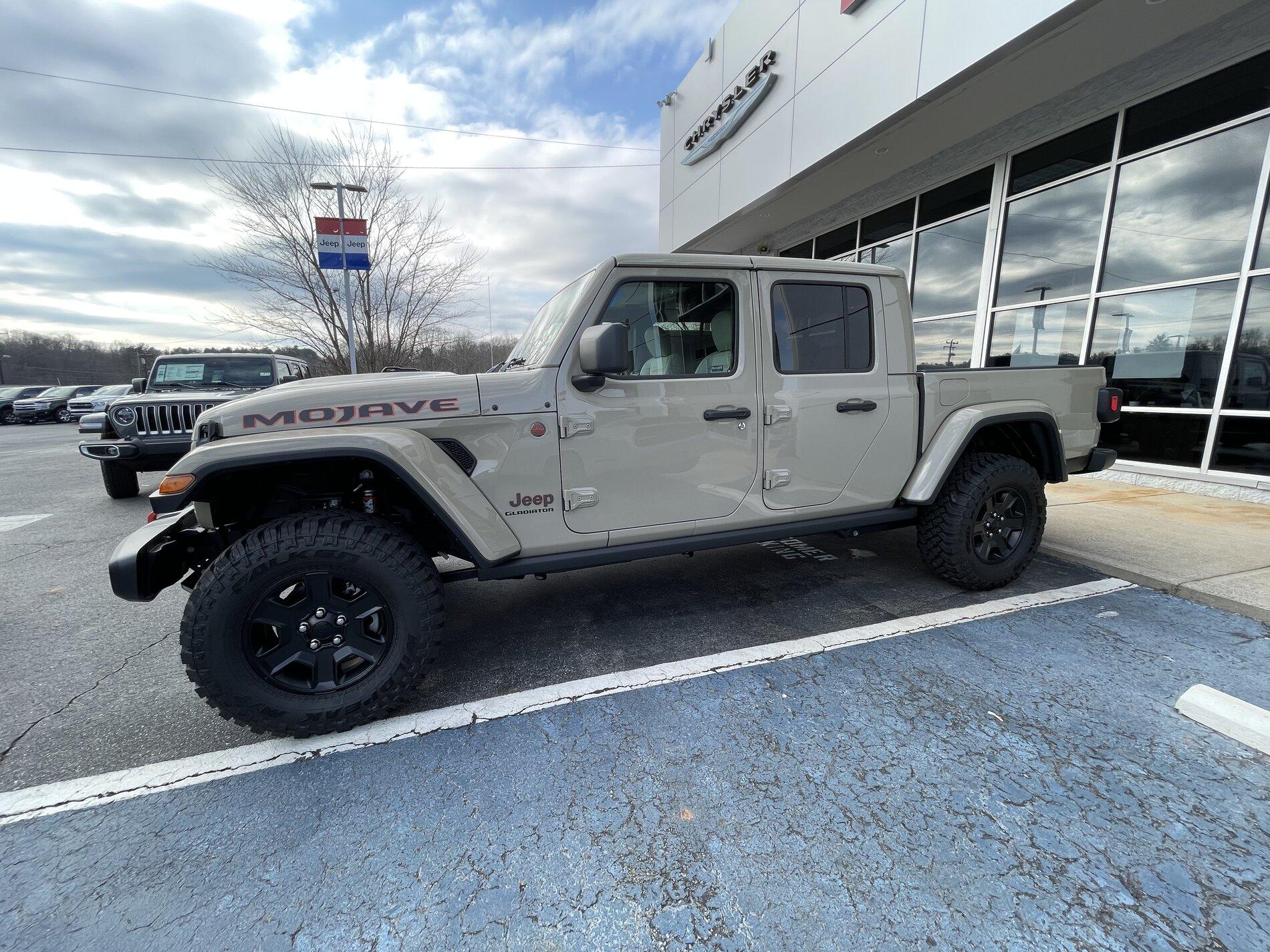 Jeep Gladiator Gobi Mojave Build Series EAFDCE5F-563D-44DD-B391-F3A7D4EBFA04