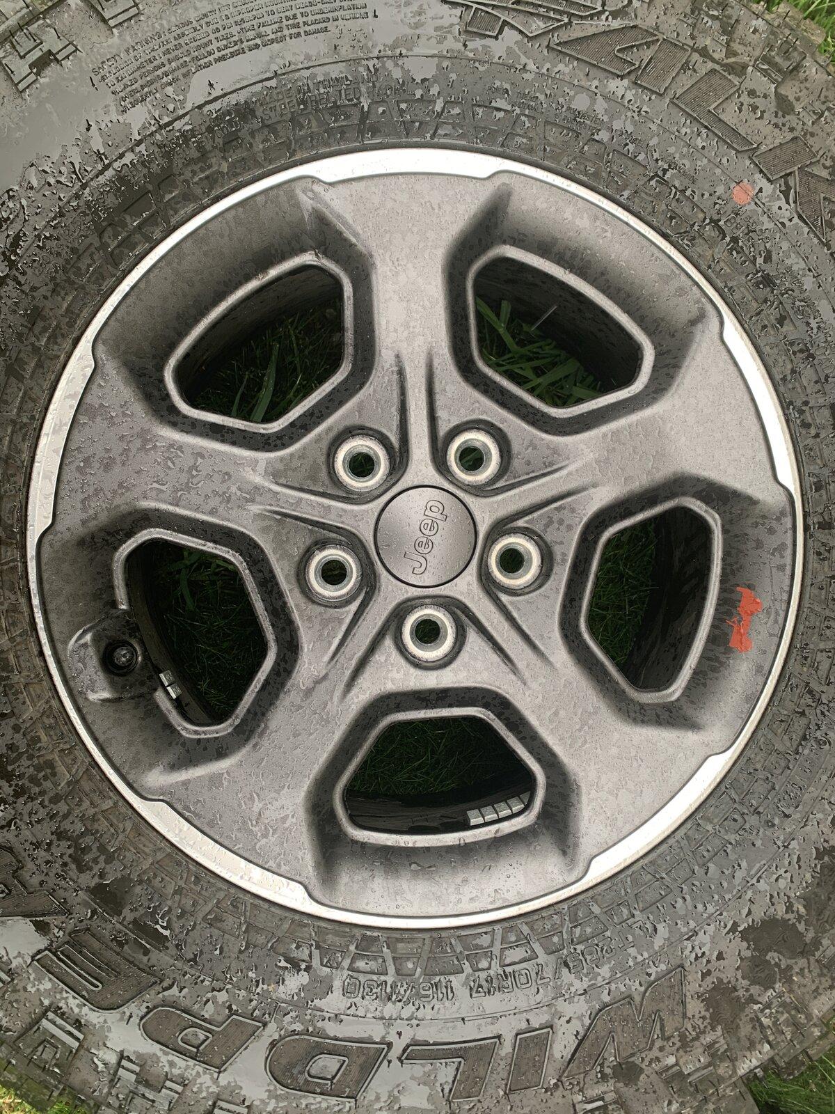 Jeep Gladiator REDUCED: 4 Gladiator Rubicon Wheels/MT Tires/TPMS/ 0E985DC7-C7DA-4CD8-A858-6FC3C02EFCBB
