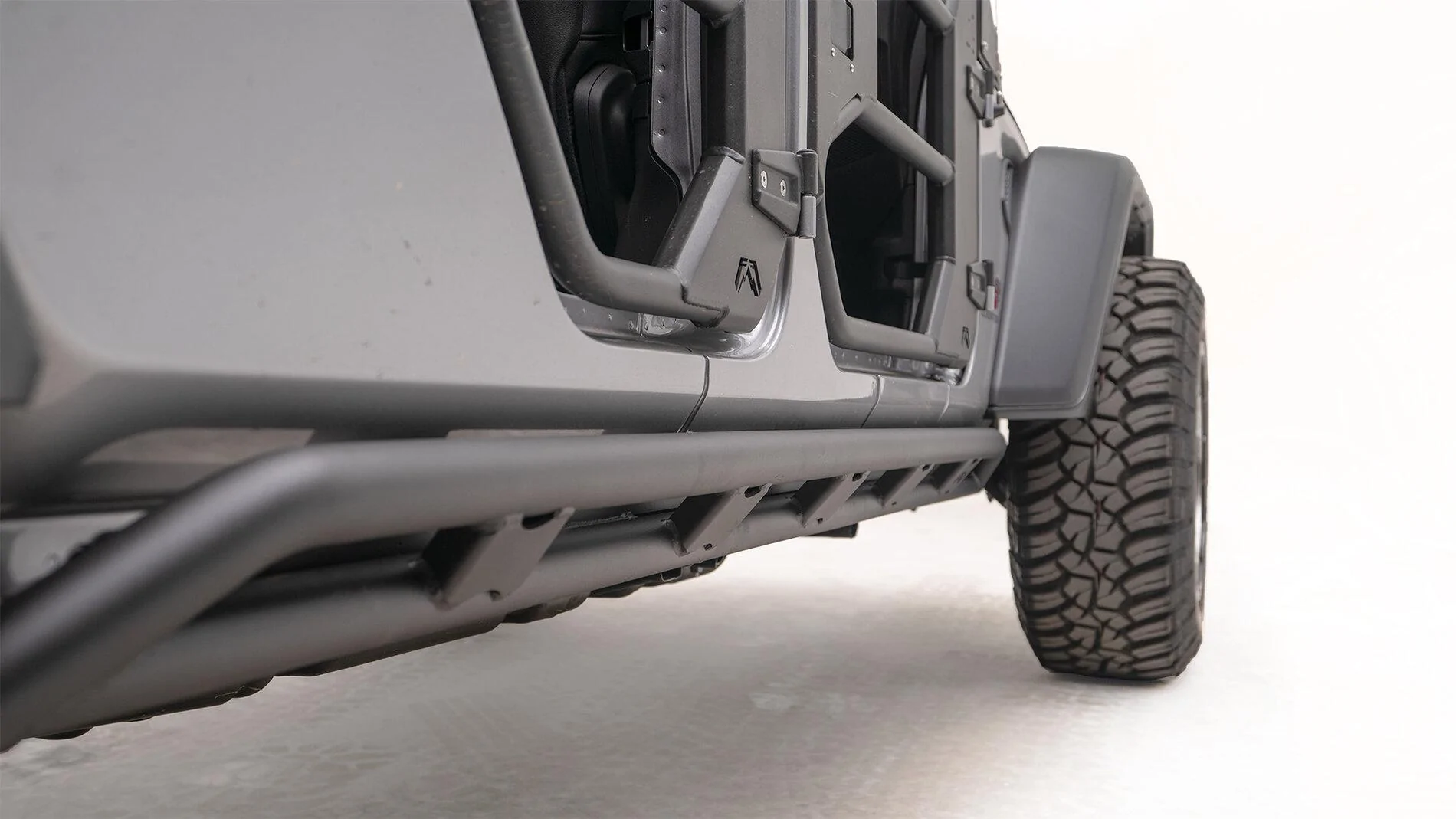 Jeep Gladiator A tale of two Gladiators to get one 80th Anniversary model JT20-G1850-1-v1-